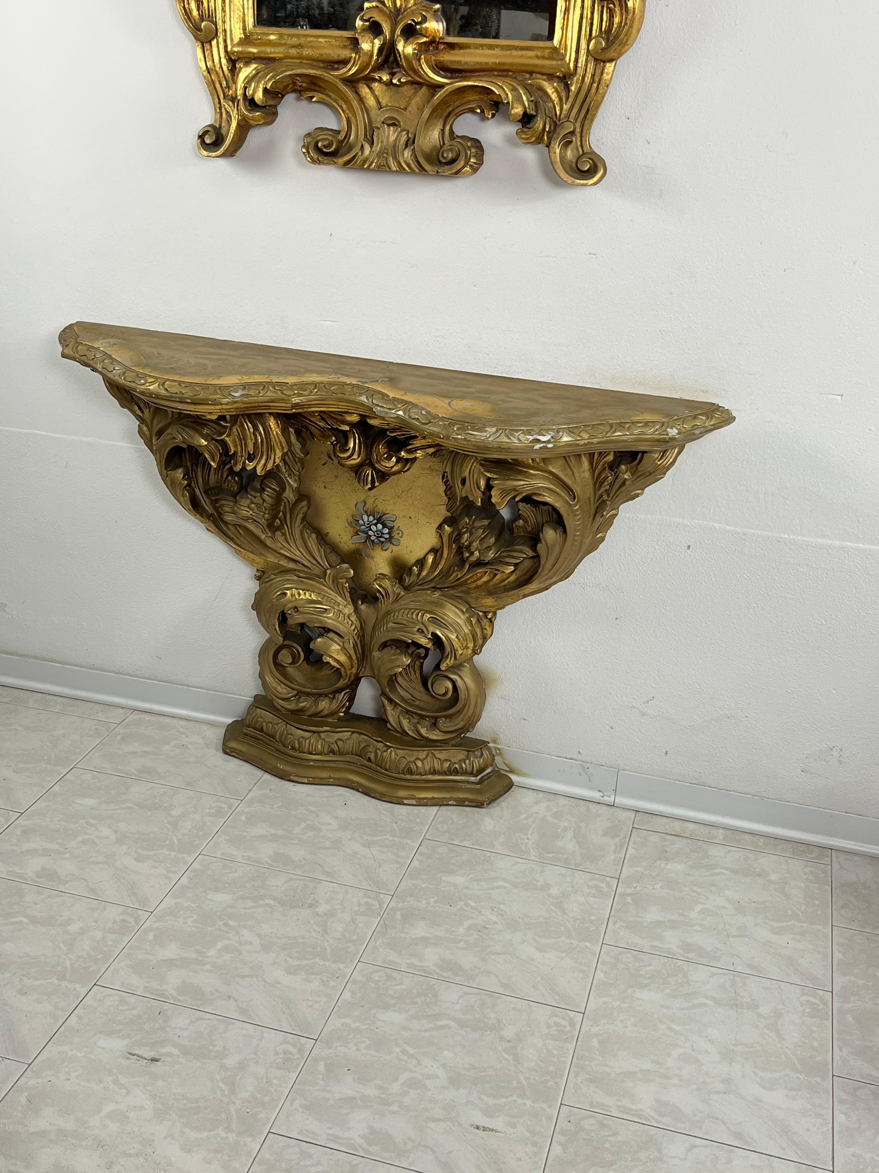 Specchio Console e specchio da parete Luigi XV di metà secolo in legno intagliato e dorato, anni '30 in vendita