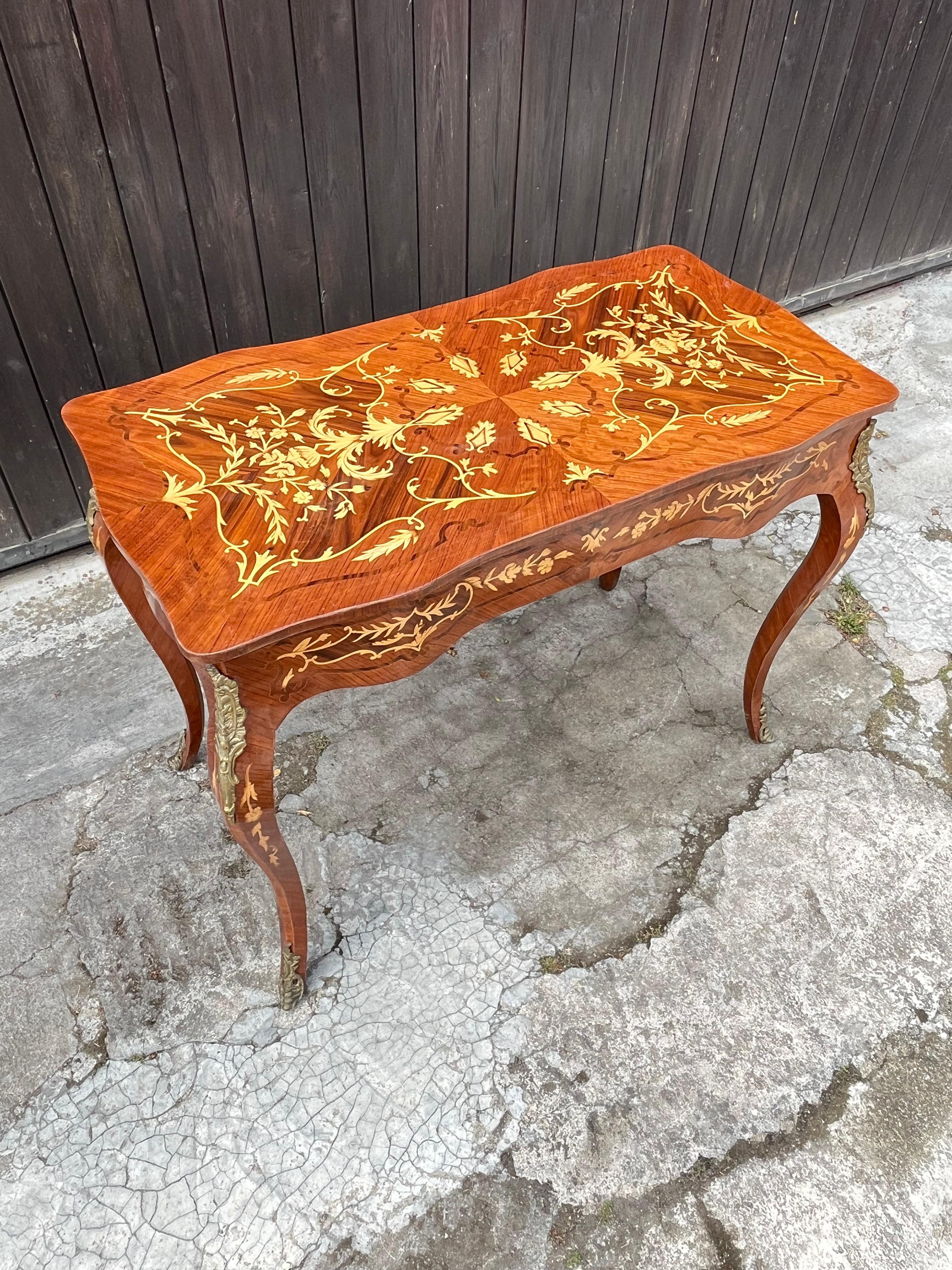 Mid-Century Louis XVI Style Inlaid Wood Desk, France 1960s For Sale 3