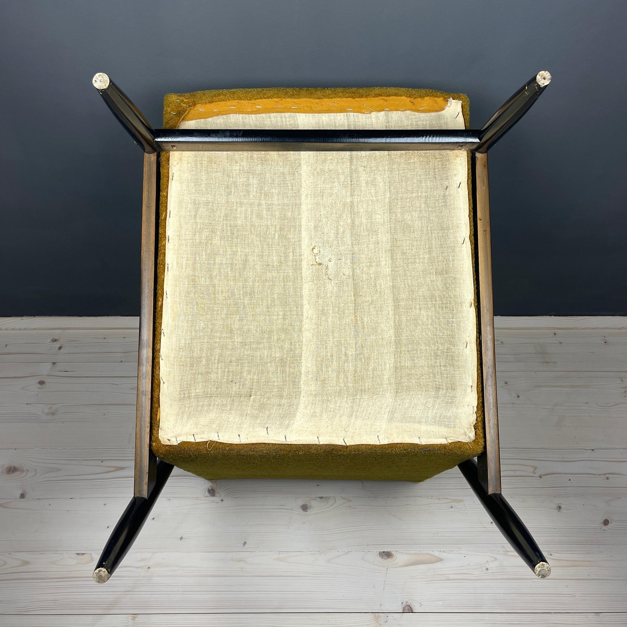 Mid-century lounge armchair Yugoslavia 1970s For Sale 3