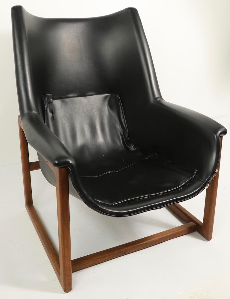 20th Century Mid Century Lounge Chair after Risom Big Chair For Sale
