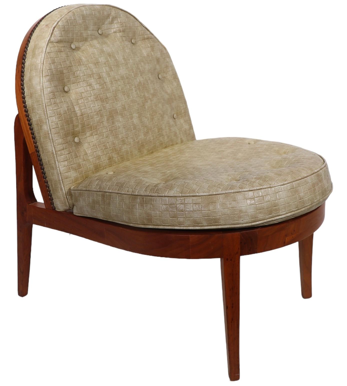 Mid Century Lounge Chair after Wormley c 1950's en vente 7