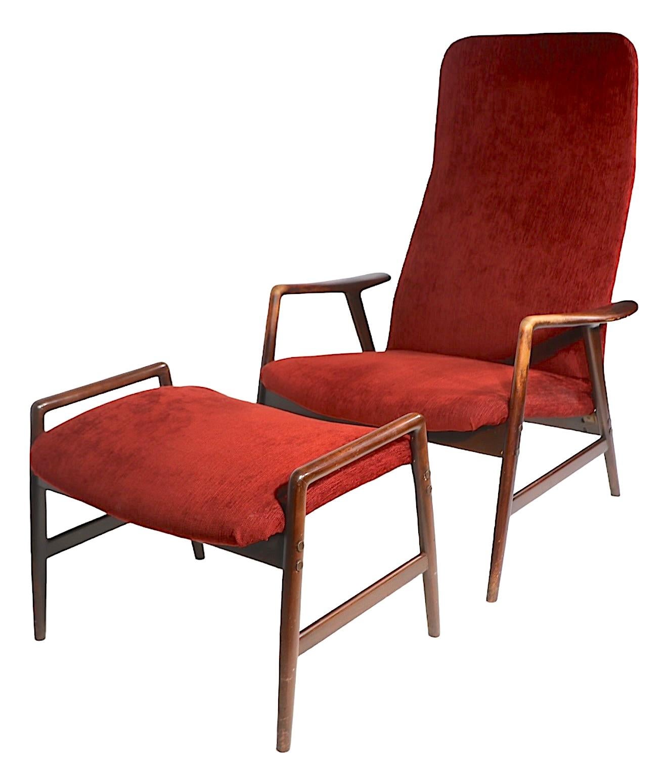Mid Century Lounge Chair and Ottoman by Alf Svensson for Fritz Hansen c. 1960's For Sale 9