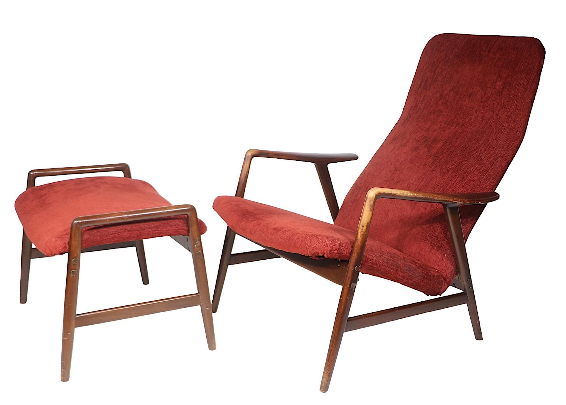 Mid Century Lounge Chair and Ottoman by Alf Svensson for Fritz Hansen c. 1960's For Sale 11