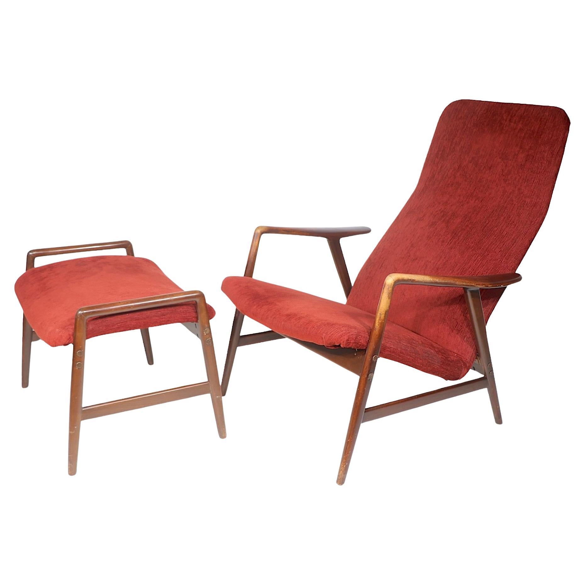 Mid Century Lounge Chair and Ottoman by Alf Svensson for Fritz Hansen c. 1960's For Sale