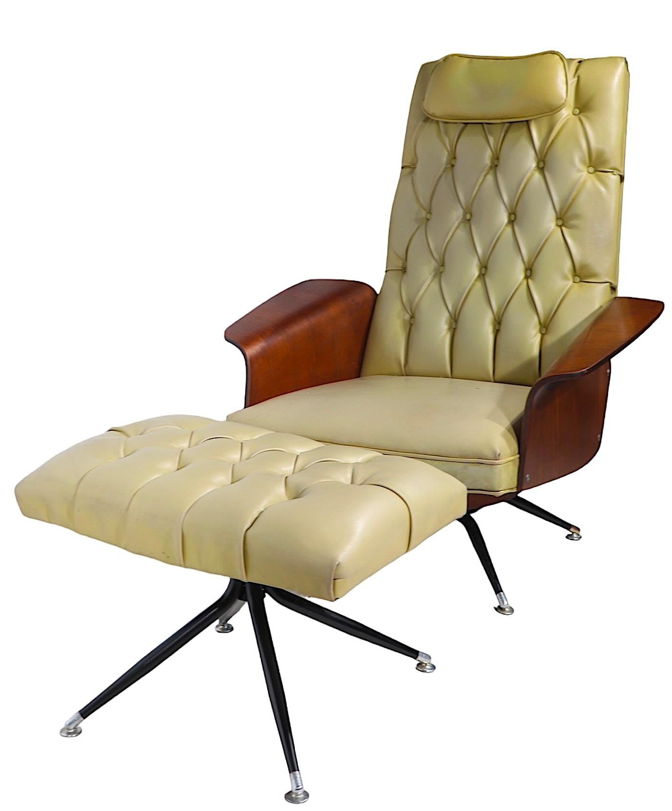American Mid Century Lounge Chair and Ottoman by Murphy Miller for Plycraft c 1950’s For Sale