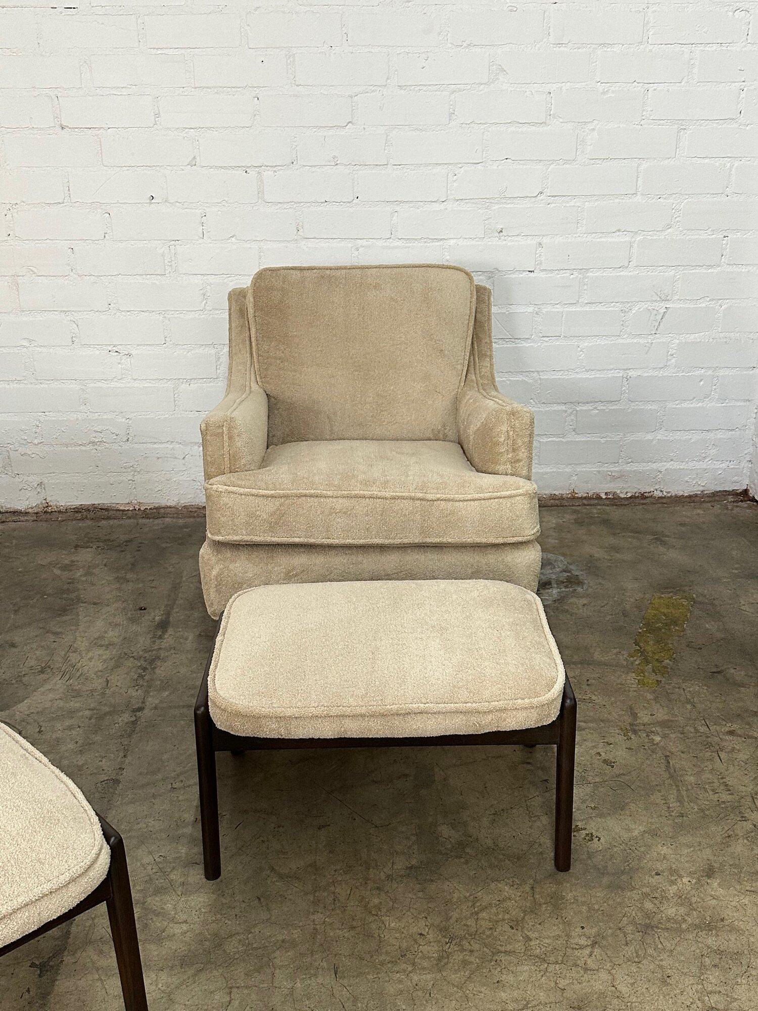Mid century Lounge chair and Ottoman For Sale 1
