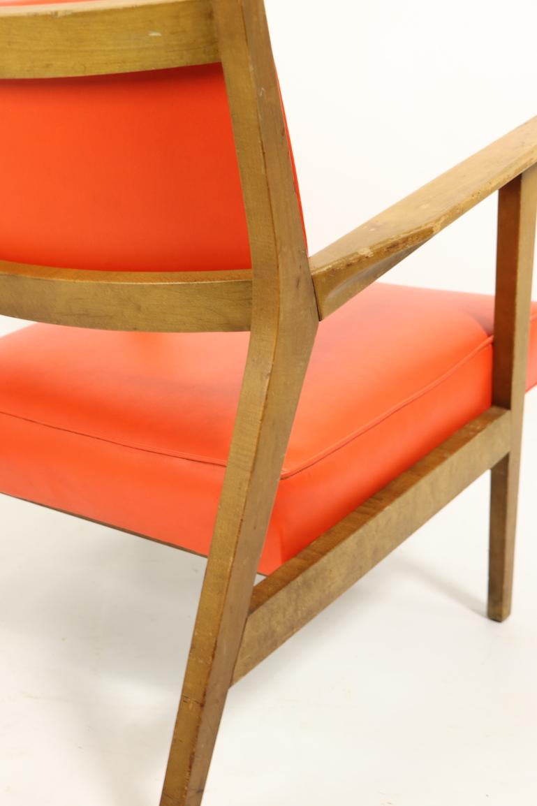 Mid Century Lounge Chair Attributed to Gunlocke after Risom For Sale 1