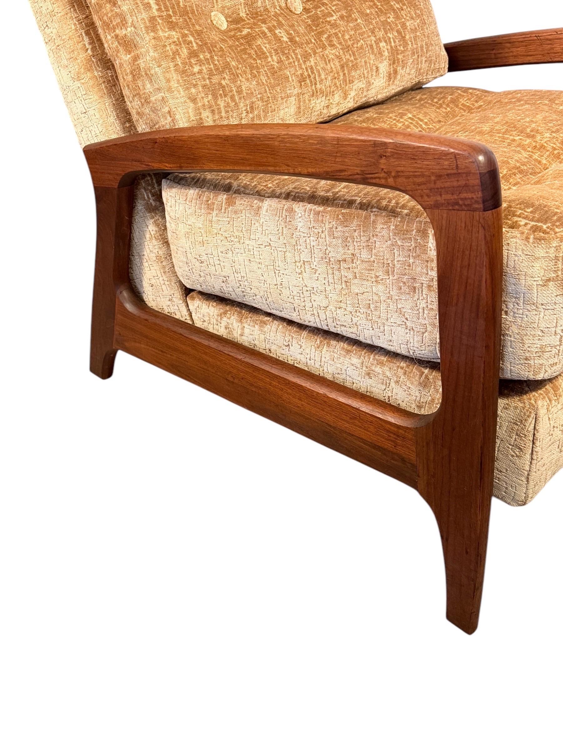 Mid-Century Lounge Chair by Adrian Pearsall for Craft Associates For Sale 4