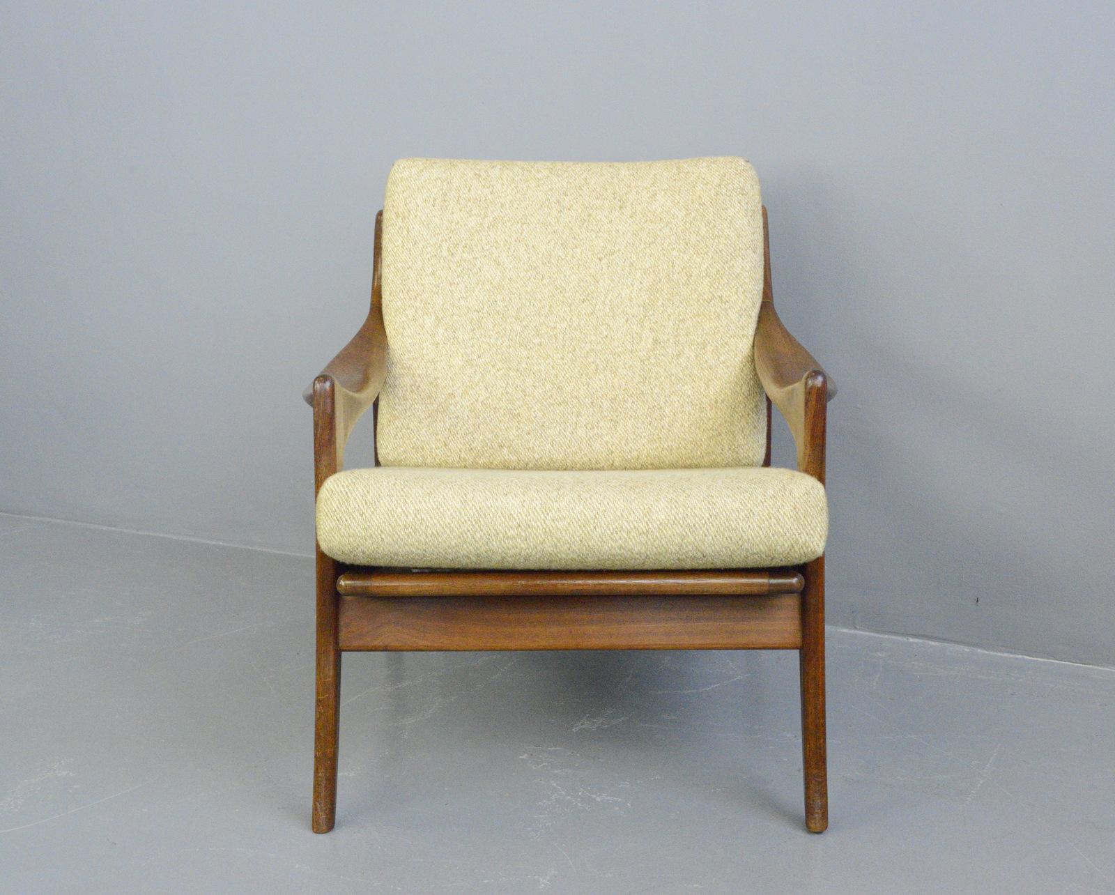 Midcentury Lounge Chair by Gelderland, circa 1950s 4
