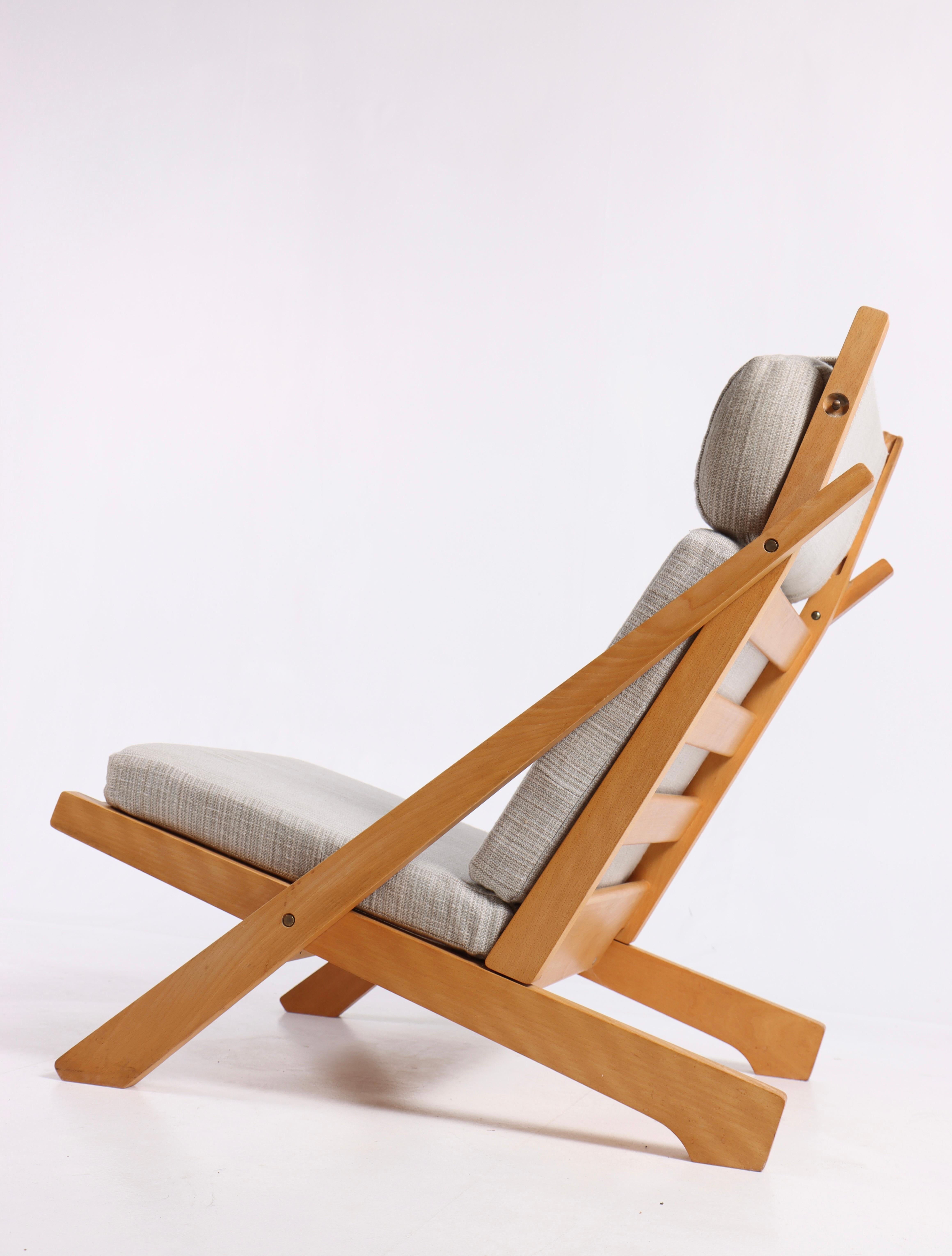 Danish Mid-Century Lounge Chair by Hans Wegner, 1960s