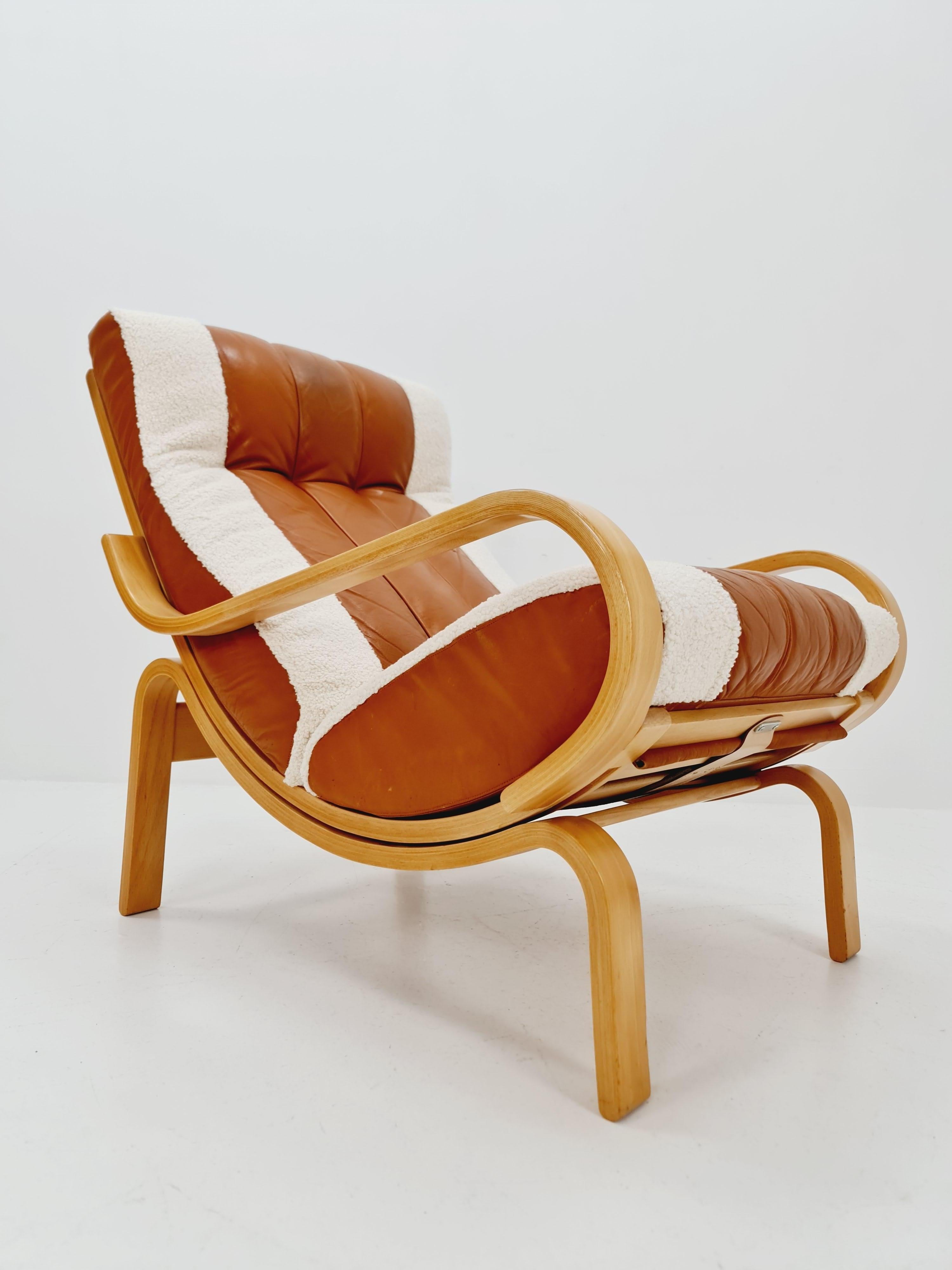 Mid-Century lounge chair by Ingmar Relling  for Westnofa, Norway 1970s For Sale 4