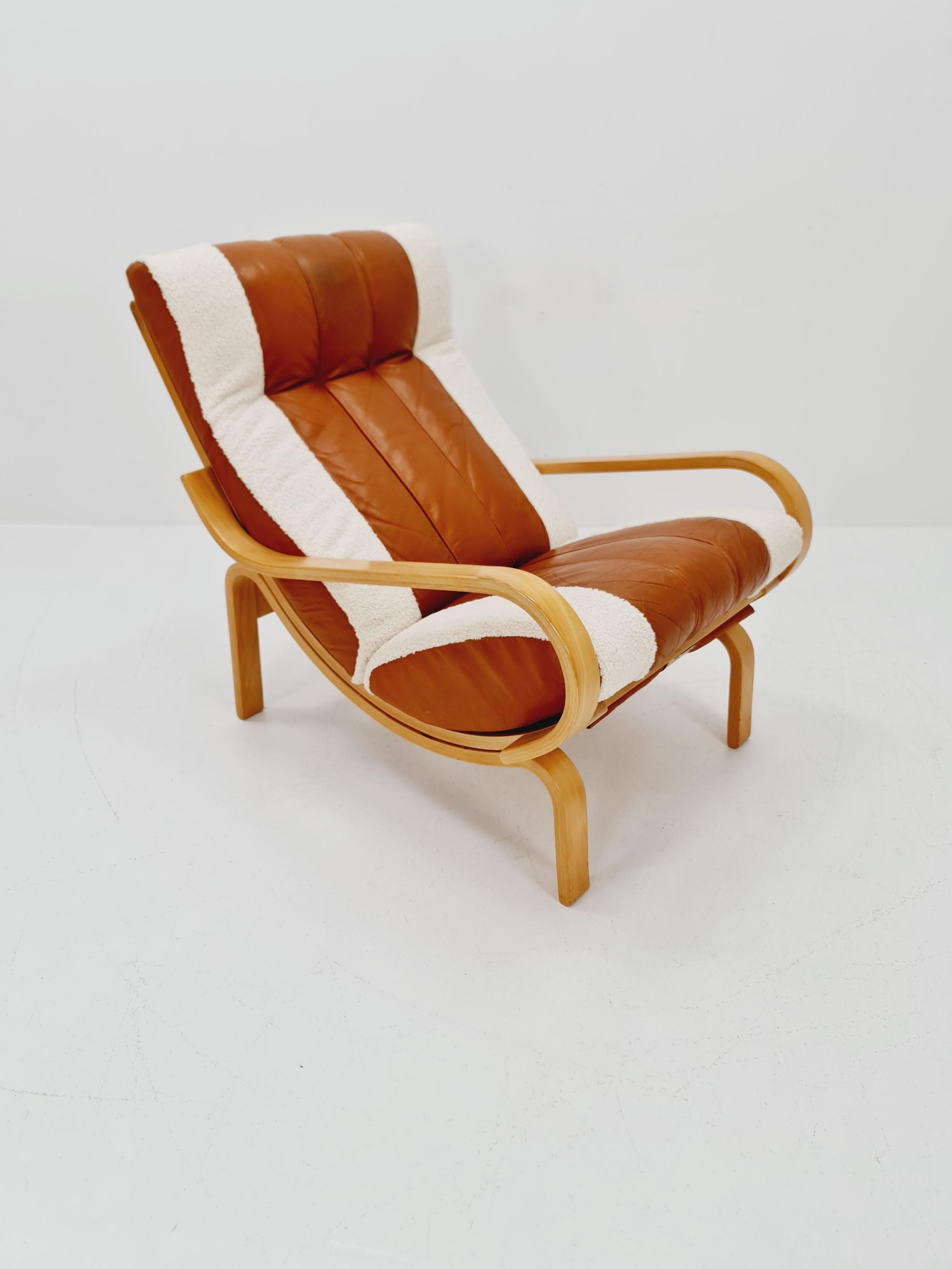 Mid-Century lounge chair by Ingmar Relling  for Westnofa, Norway 1970s For Sale 6