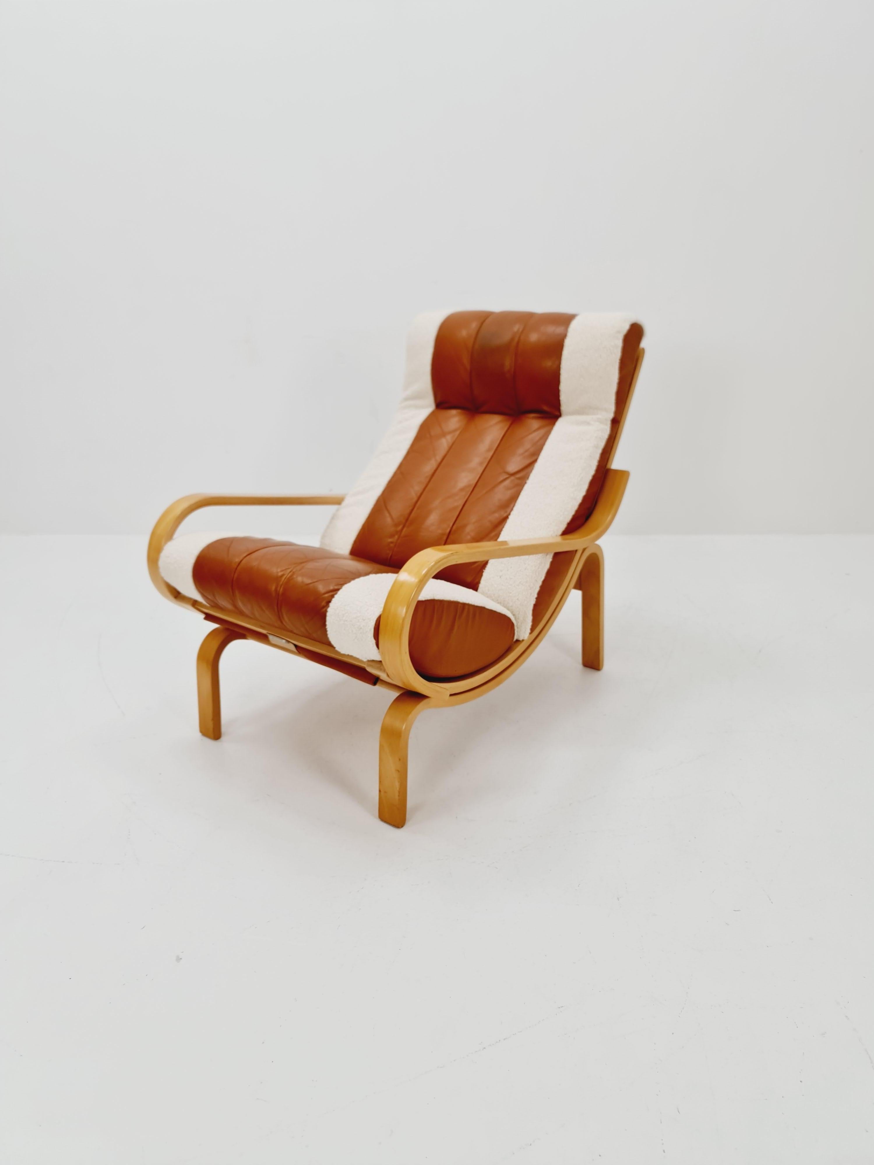 Mid-Century lounge chair by Ingmar Relling  for Westnofa, Norway 1970s For Sale 1