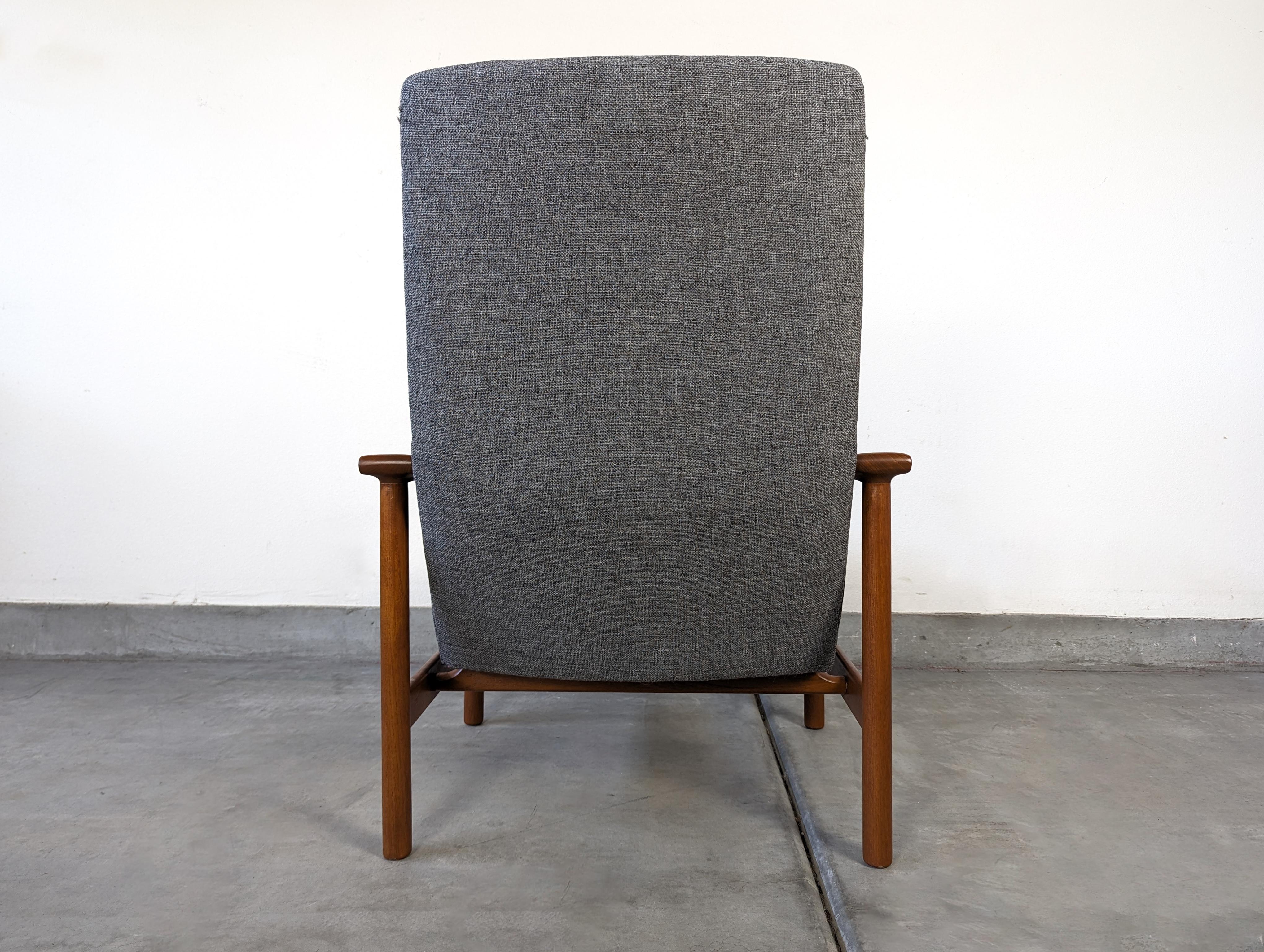 Mid-Century Modern Mid Century Lounge Chair by Ingmar Relling Model-251 for Vestlandske, c1960s For Sale