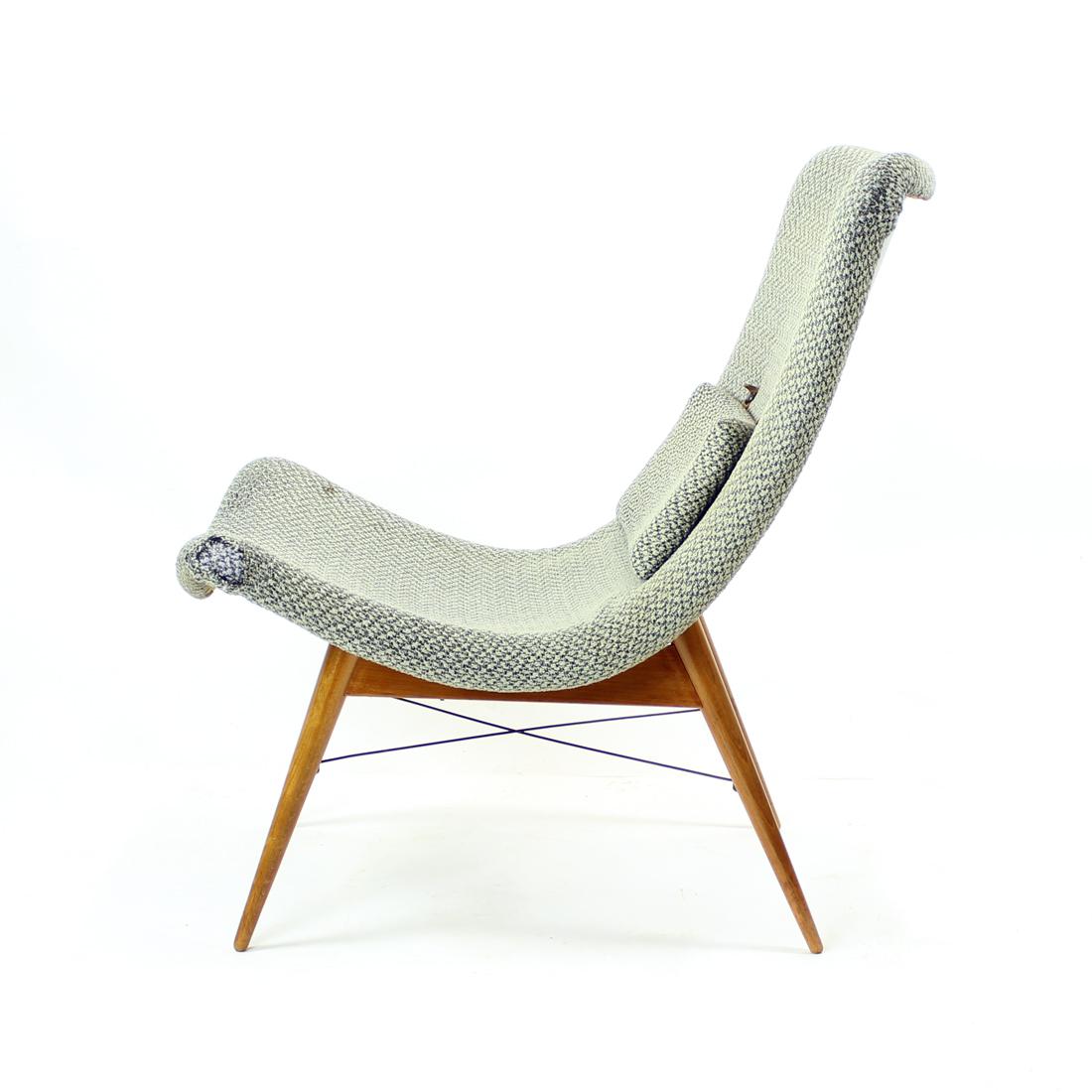 Czech Mid-Century Lounge Chair by Miroslav Navratil for Cesky Nabytek, 1959 For Sale