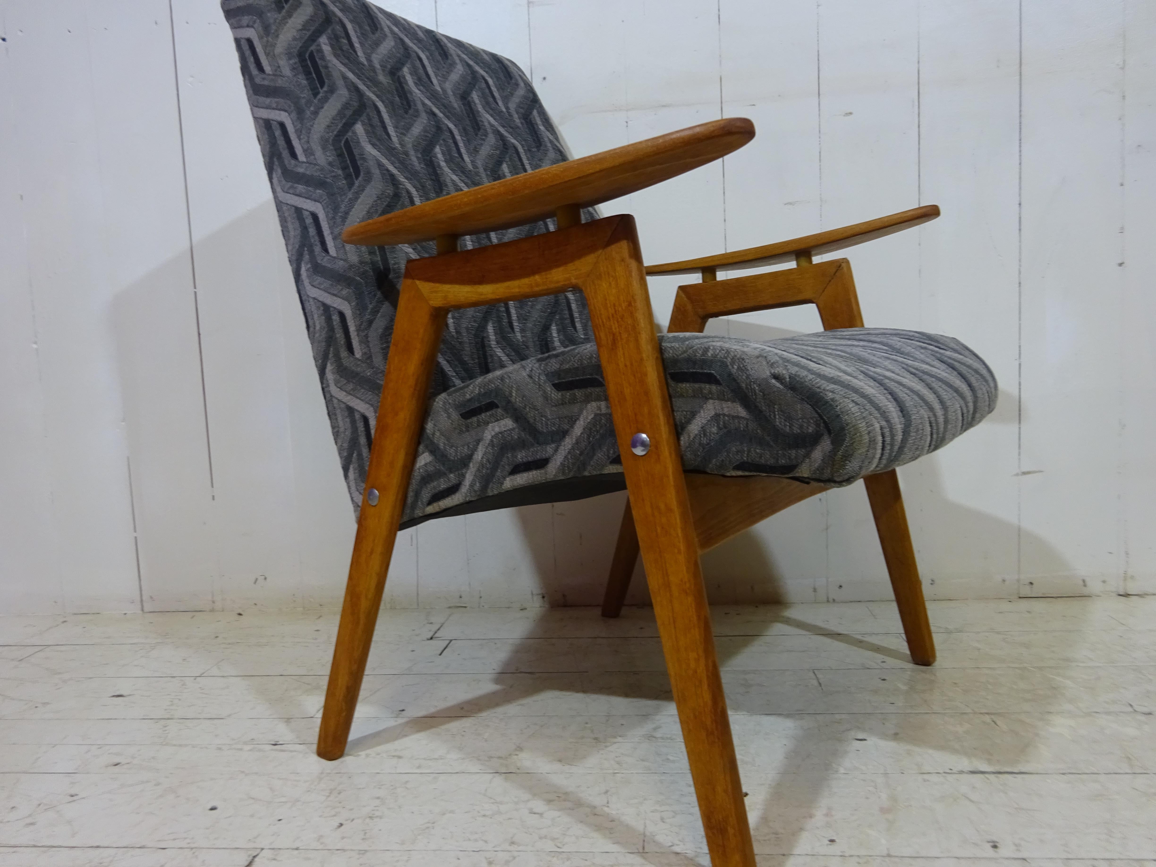 Mid Century Lounge Chair by Smidek For Sale 8