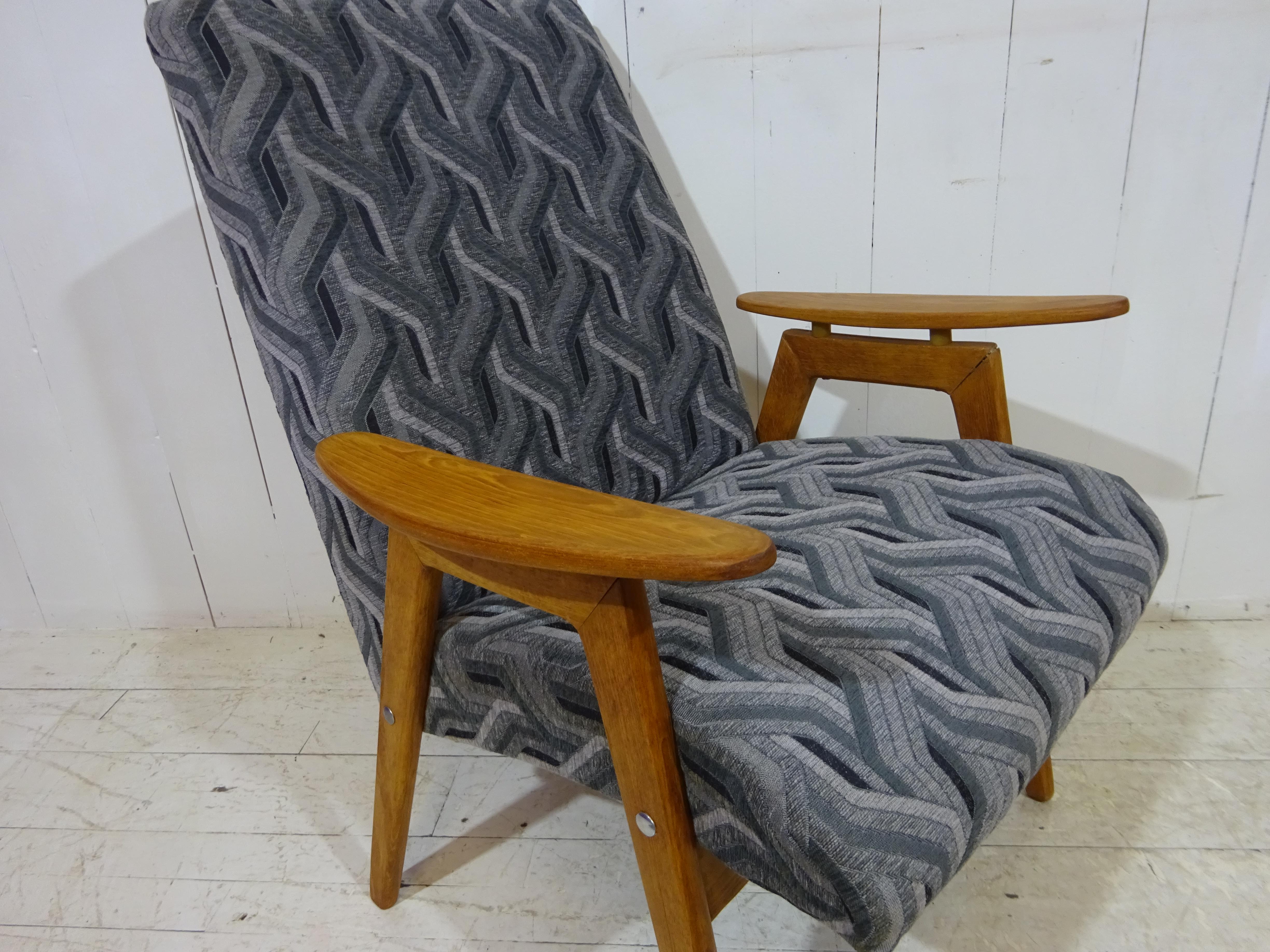 Mid Century Lounge Chair by Smidek In Good Condition For Sale In Tarleton, GB