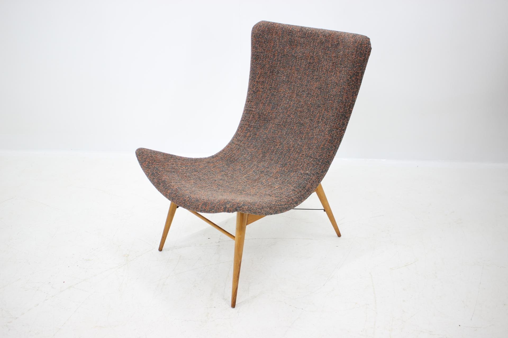 Midcentury Lounge Chair Designed by Miroslav Navratil, 1960s In Good Condition In Praha, CZ