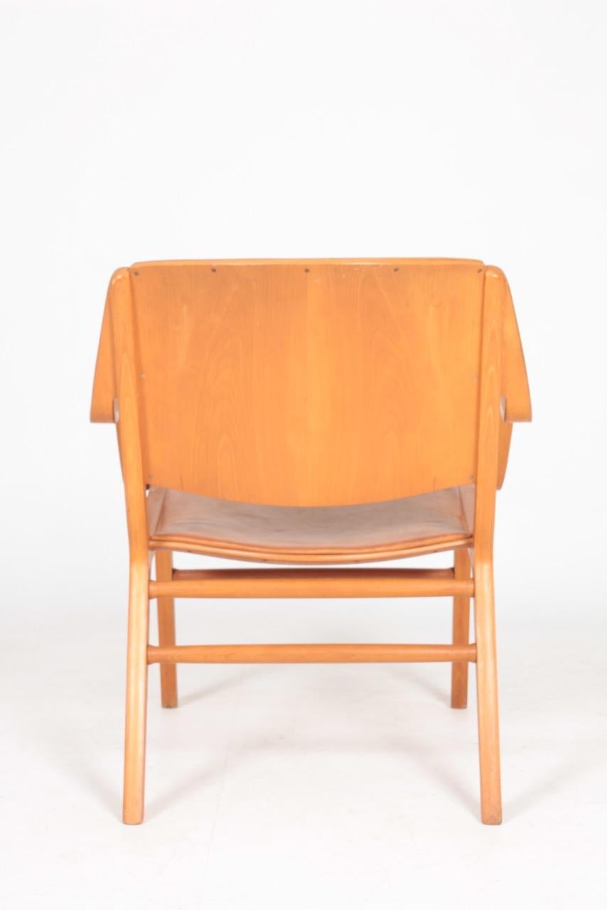 Mid-20th Century Midcentury Lounge Chair in Patinated Leather by Hvidt & Mølgaard, Danish Design