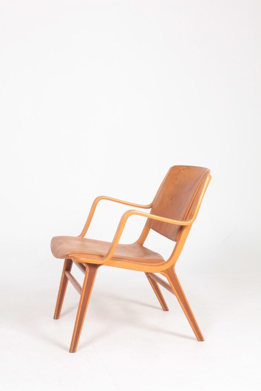 Midcentury Lounge Chair in Patinated Leather by Hvidt & Mølgaard, Danish Design 2