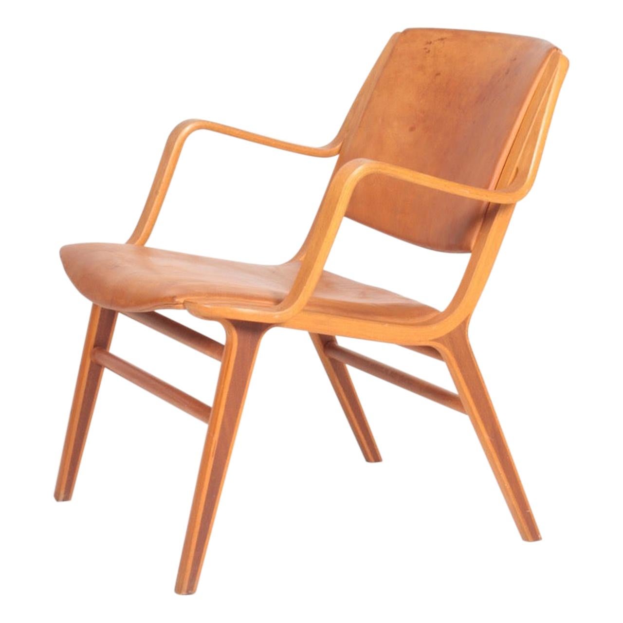 Midcentury Lounge Chair in Patinated Leather by Hvidt & Mølgaard, Danish Design