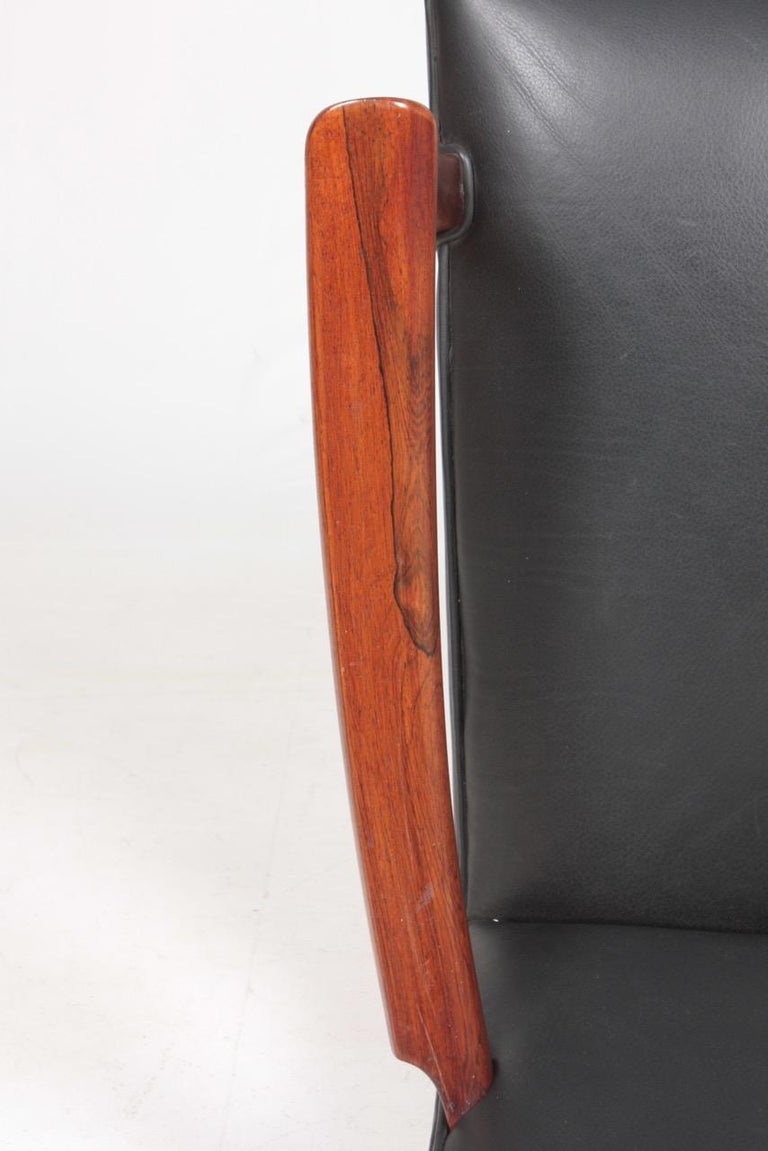 Midcentury Lounge Chair in Rosewood and Leather by Wanscher, Danish Design 1950s For Sale 5