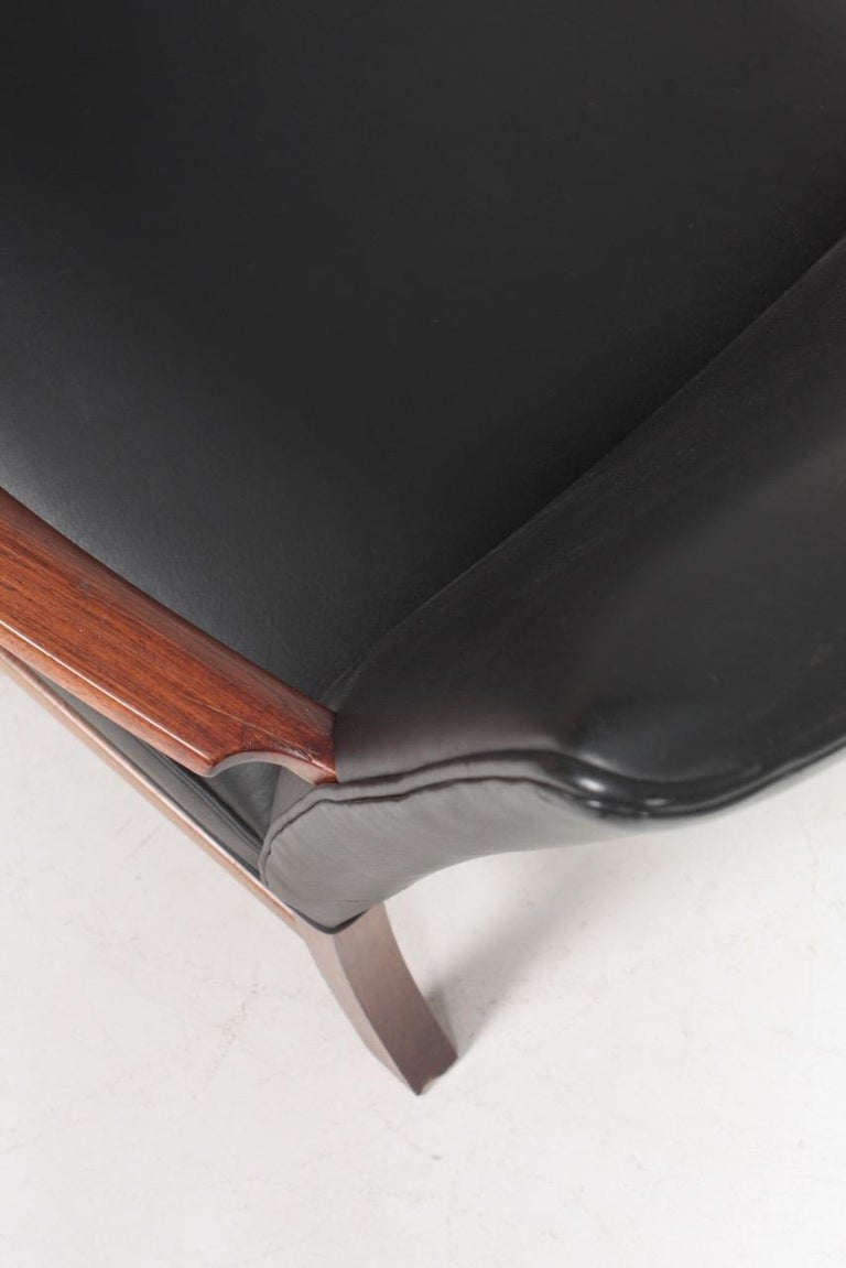 Midcentury Lounge Chair in Rosewood and Leather by Wanscher, Danish Design 1950s For Sale 2