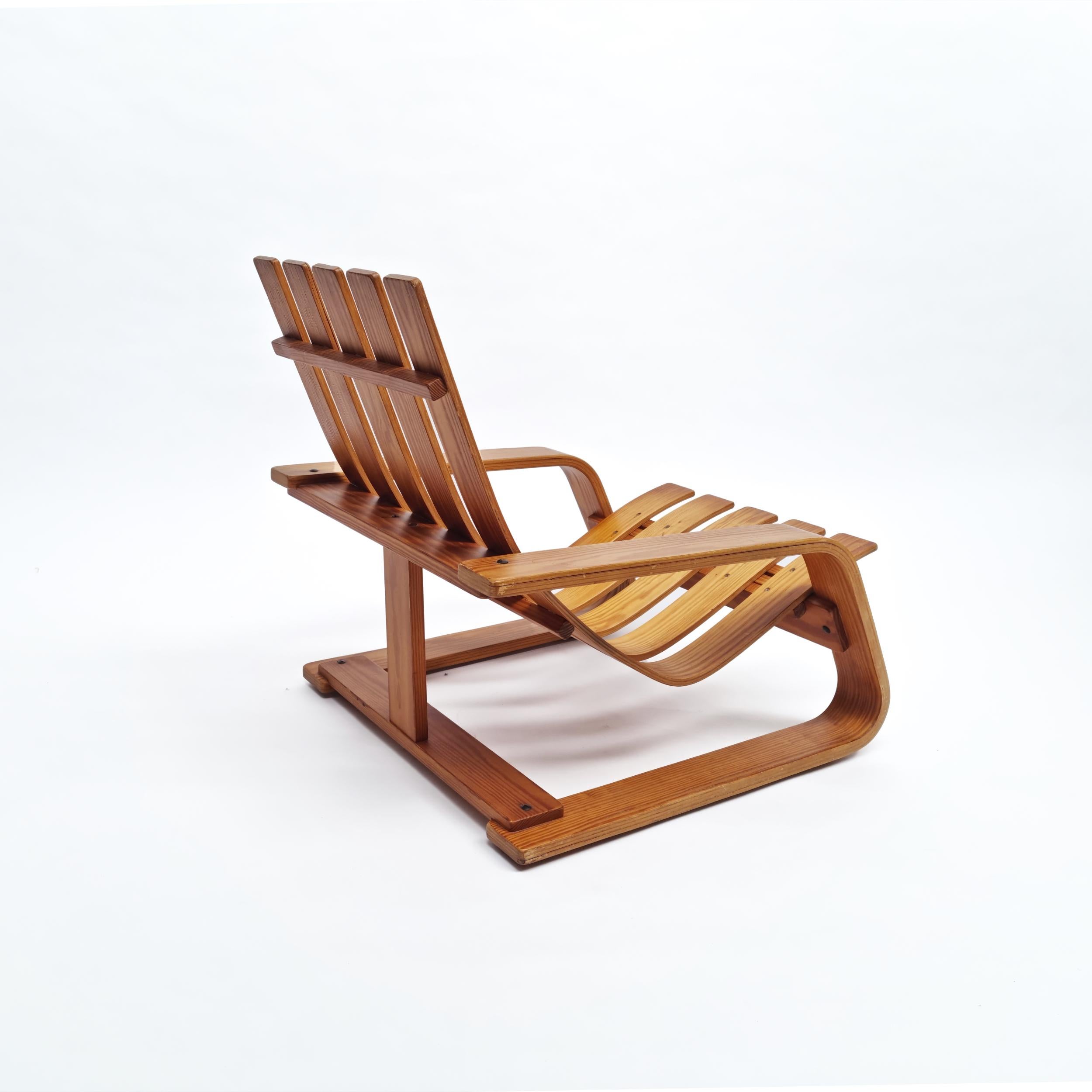 Mid-century Lounge Chair in Solid Pine inspired by Edvin Helseth, 1960s In Good Condition For Sale In Hilversum, NL