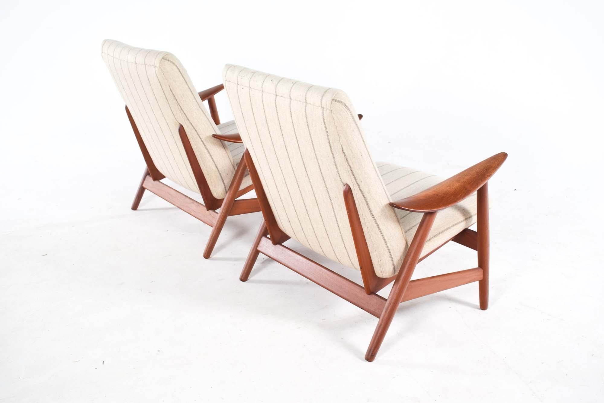 Mid Century Lounge Chair in Teak by Illum Wikkelsø Model 10  In Excellent Condition In Lisboa, Lisboa
