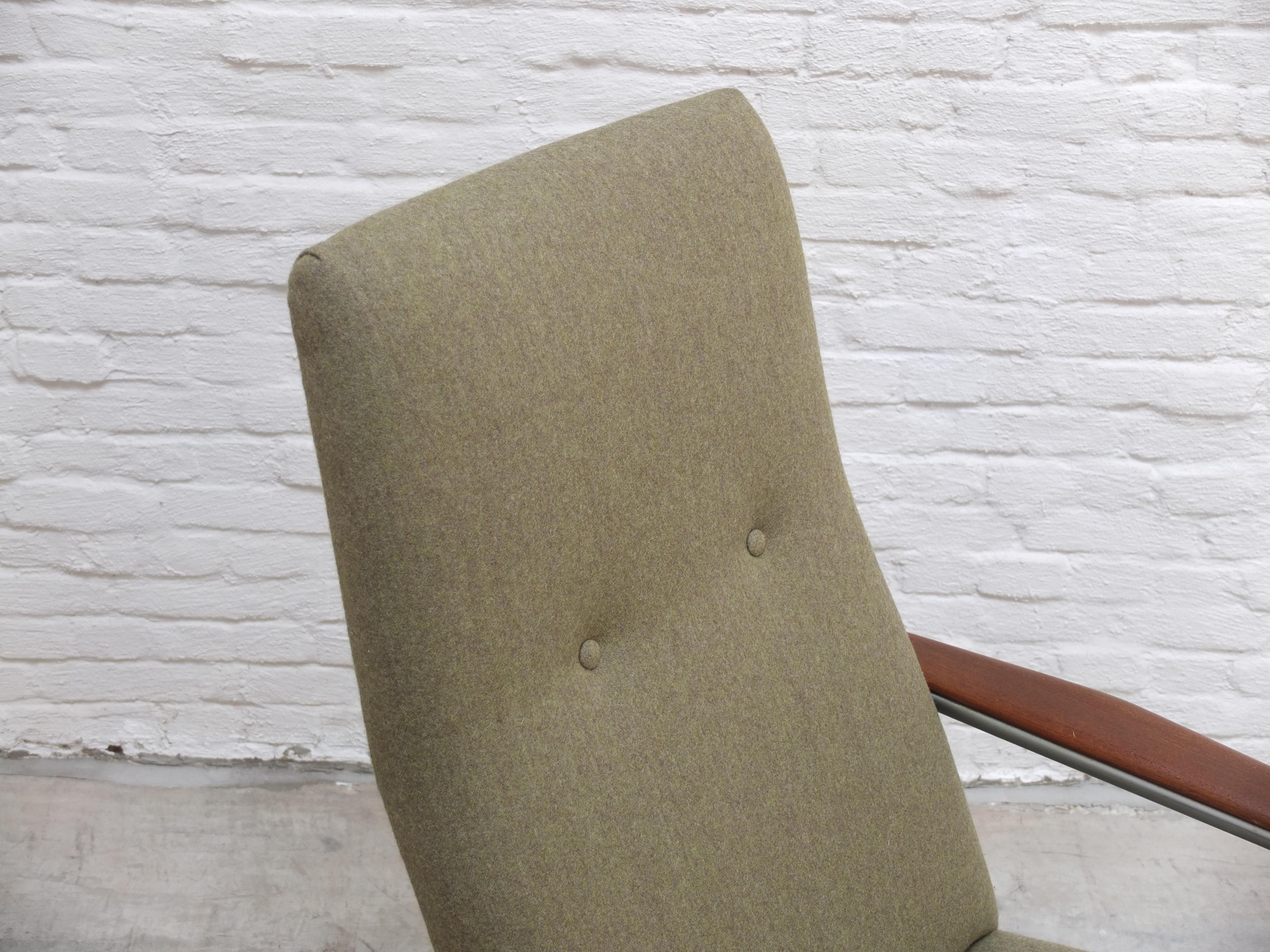 Dutch Mid-Century Lounge Chair in The Style of Martin Visser, 1960s For Sale