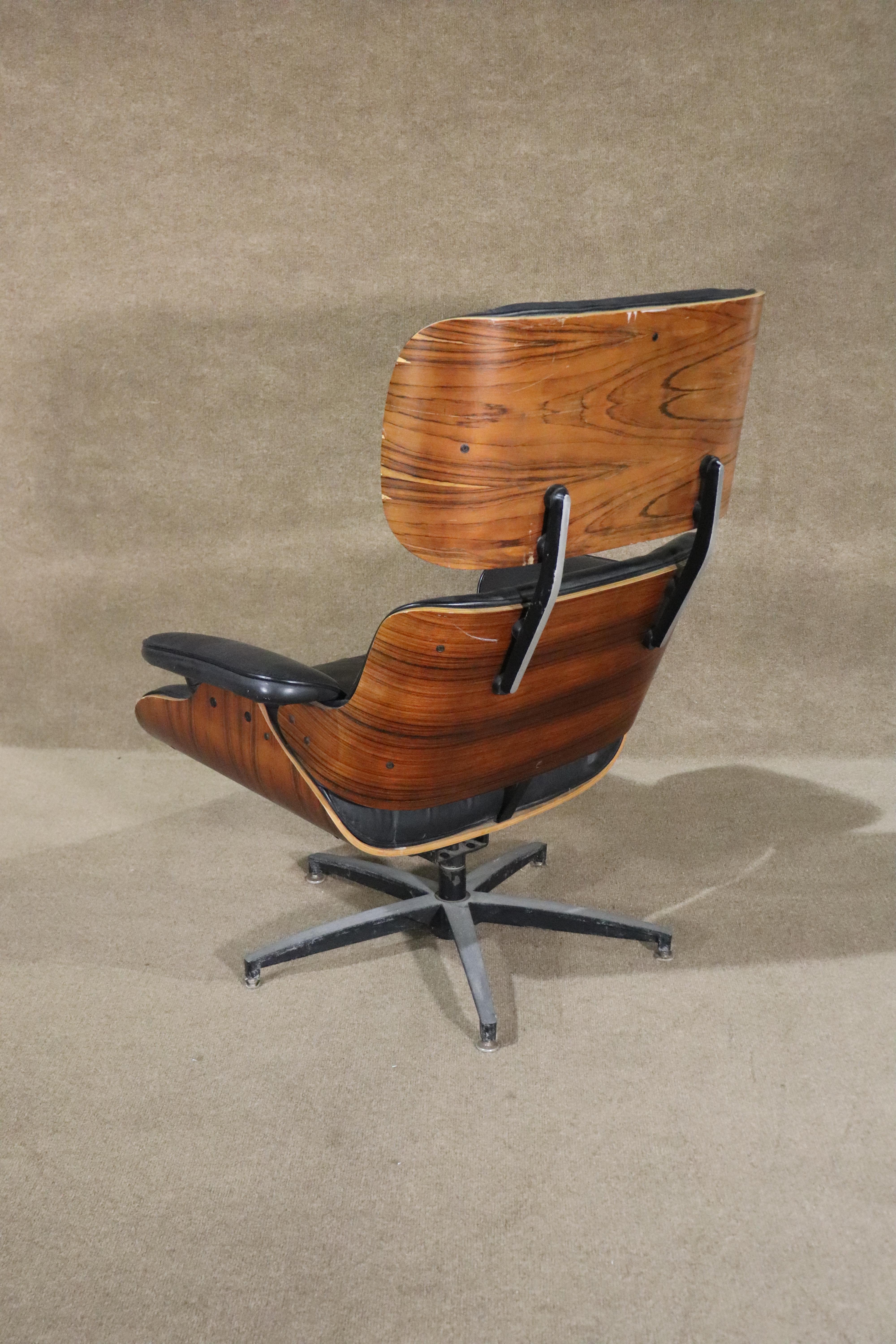 eames style chair and ottoman