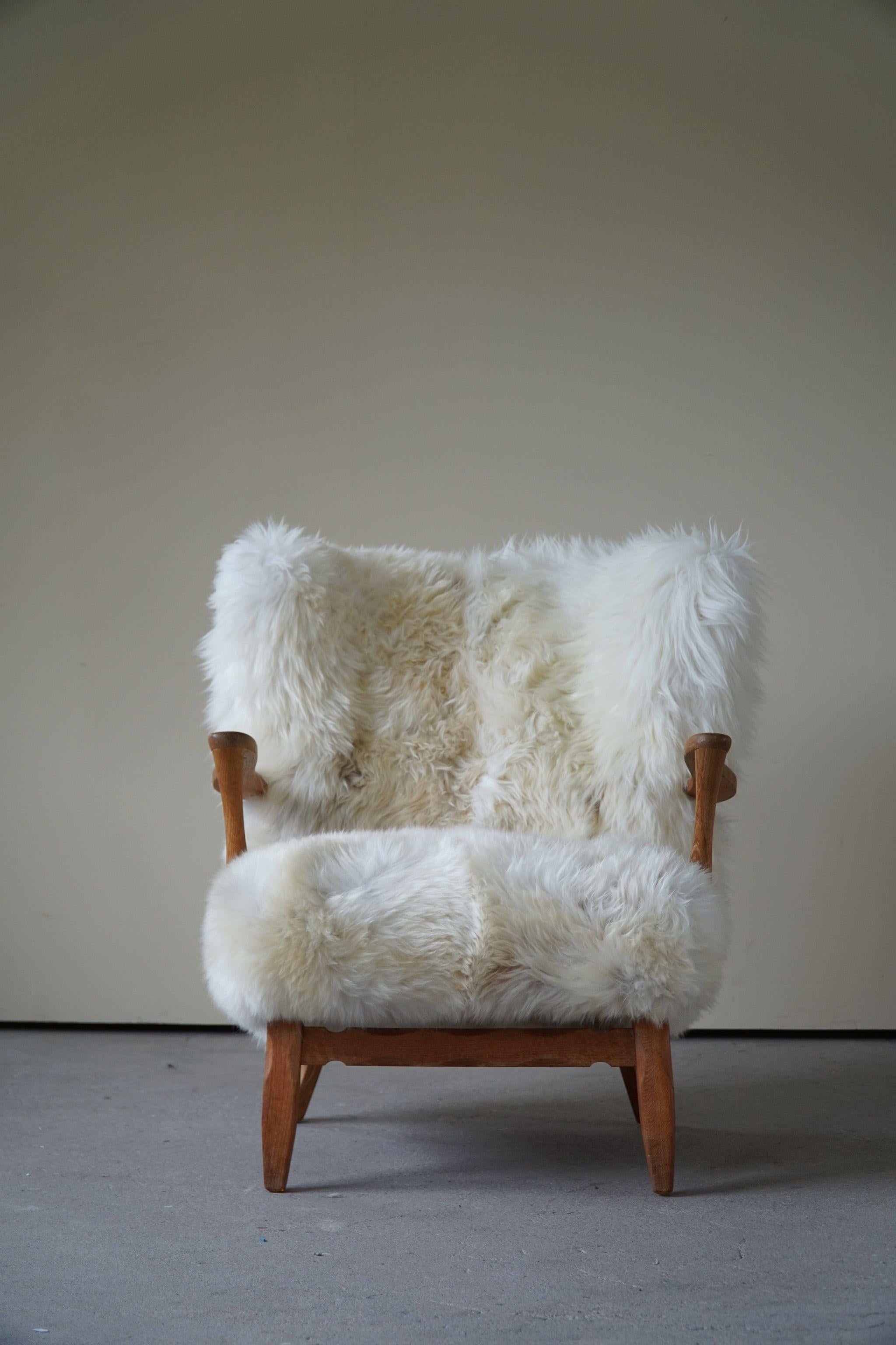 Scandinavian Modern Mid Century Lounge Chair, Reupholstered in Lambswool, Danish Cabinetmaker, 1950s