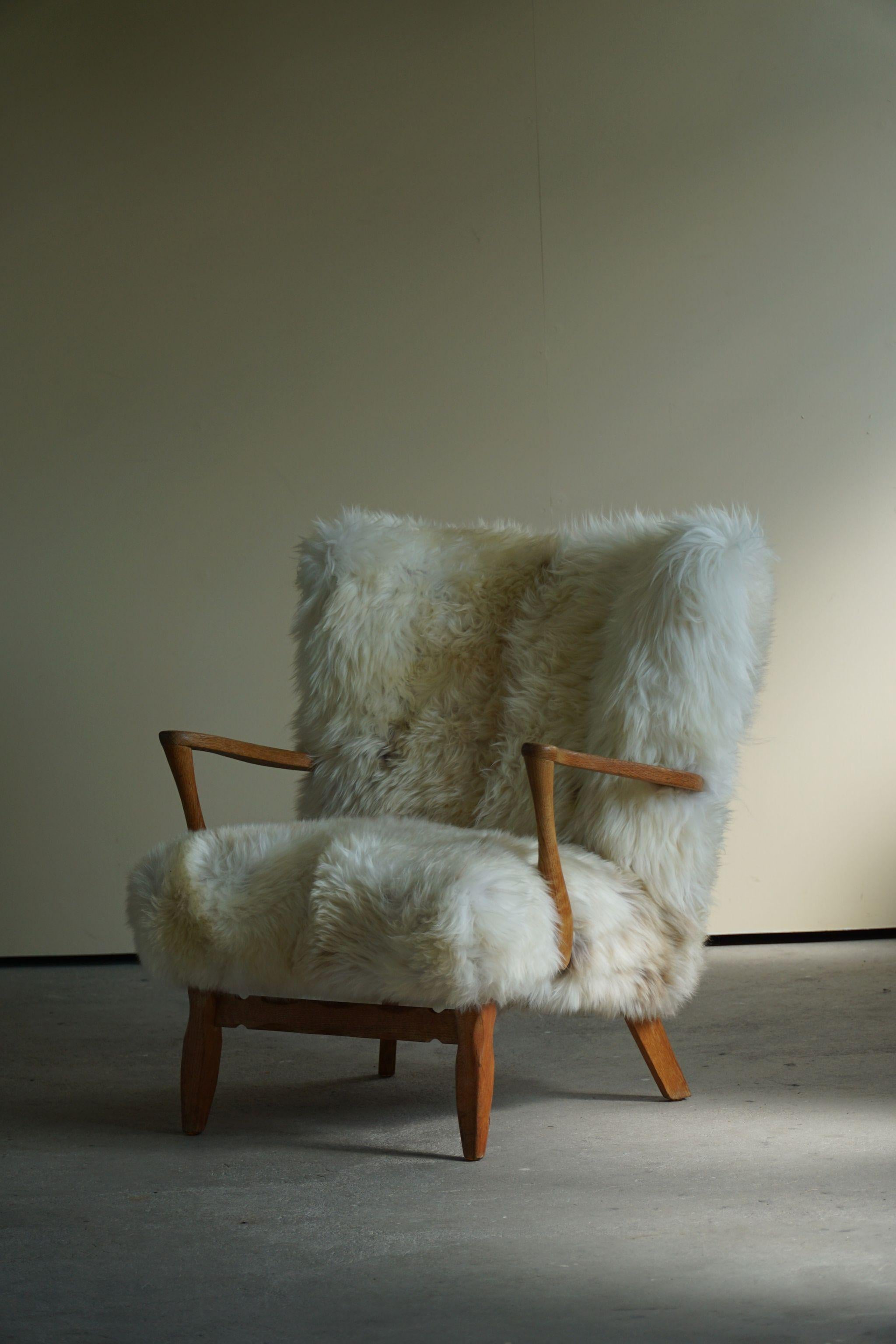 Mid Century Lounge Chair, Reupholstered in Lambswool, Danish Cabinetmaker, 1950s 3