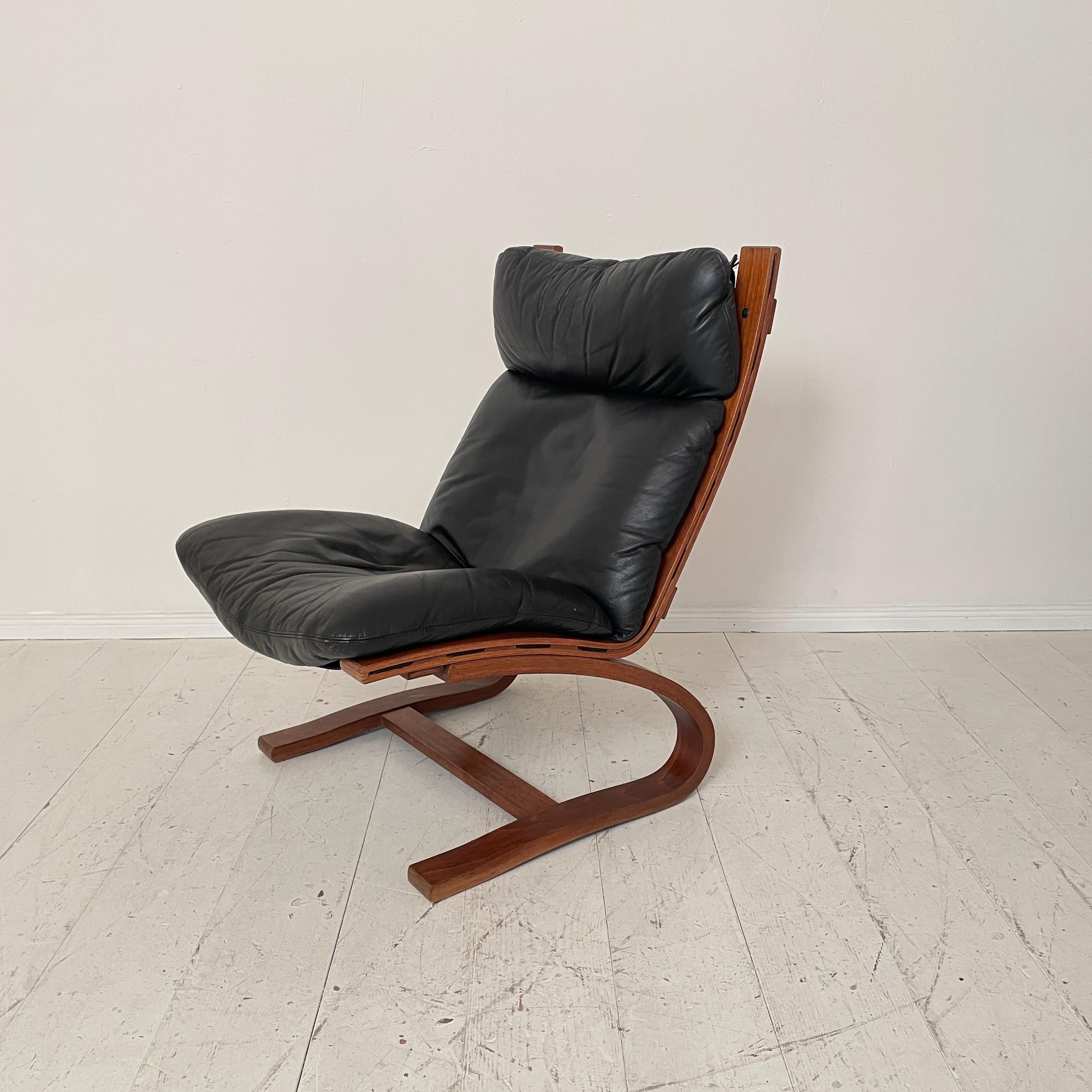 Mid-Century Lounge Chair “Siesta”, by Ingmar Relling for Westnofa Black, 1970s In Good Condition In Berlin, DE