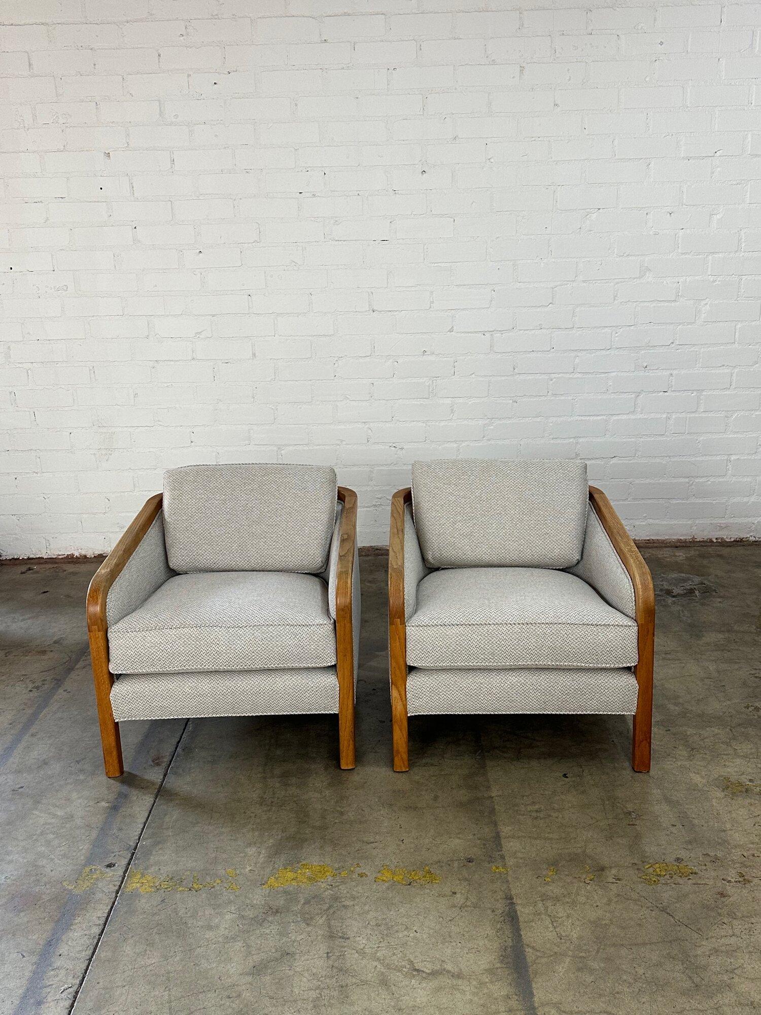 Mid-Century Modern Mid century lounge chair with exposed joinery For Sale