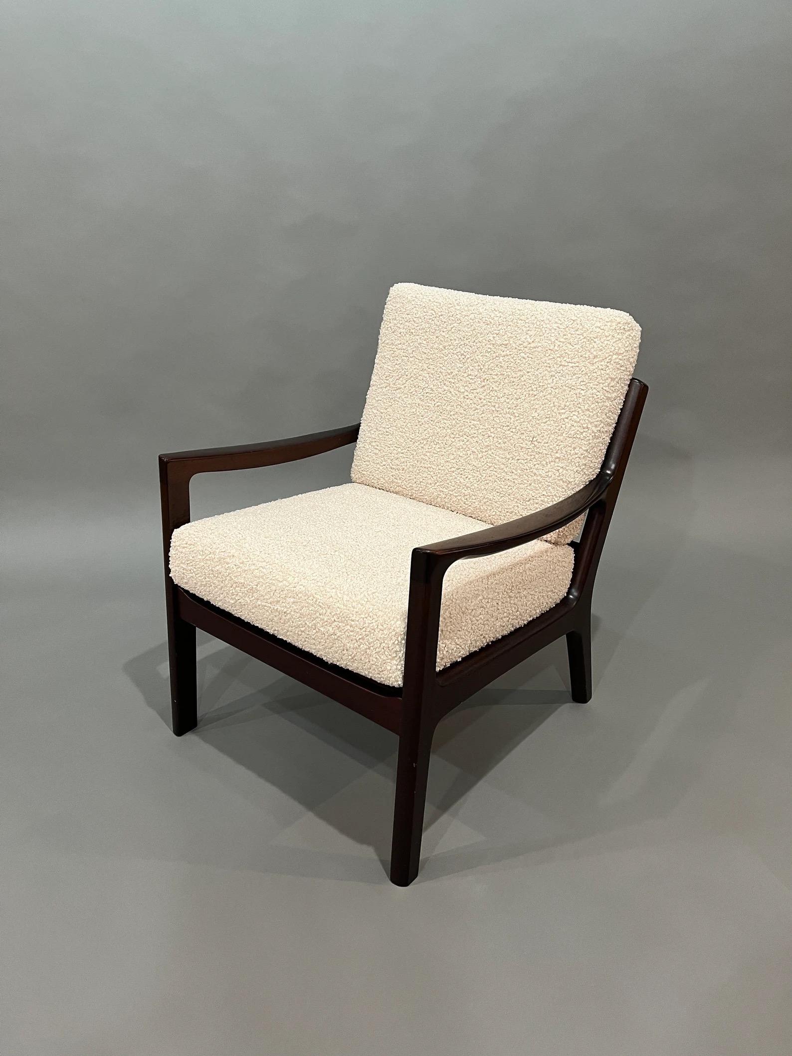 Mid-Century Lounge Chair with Ottoman 1960's In Good Condition In Hudson, NY