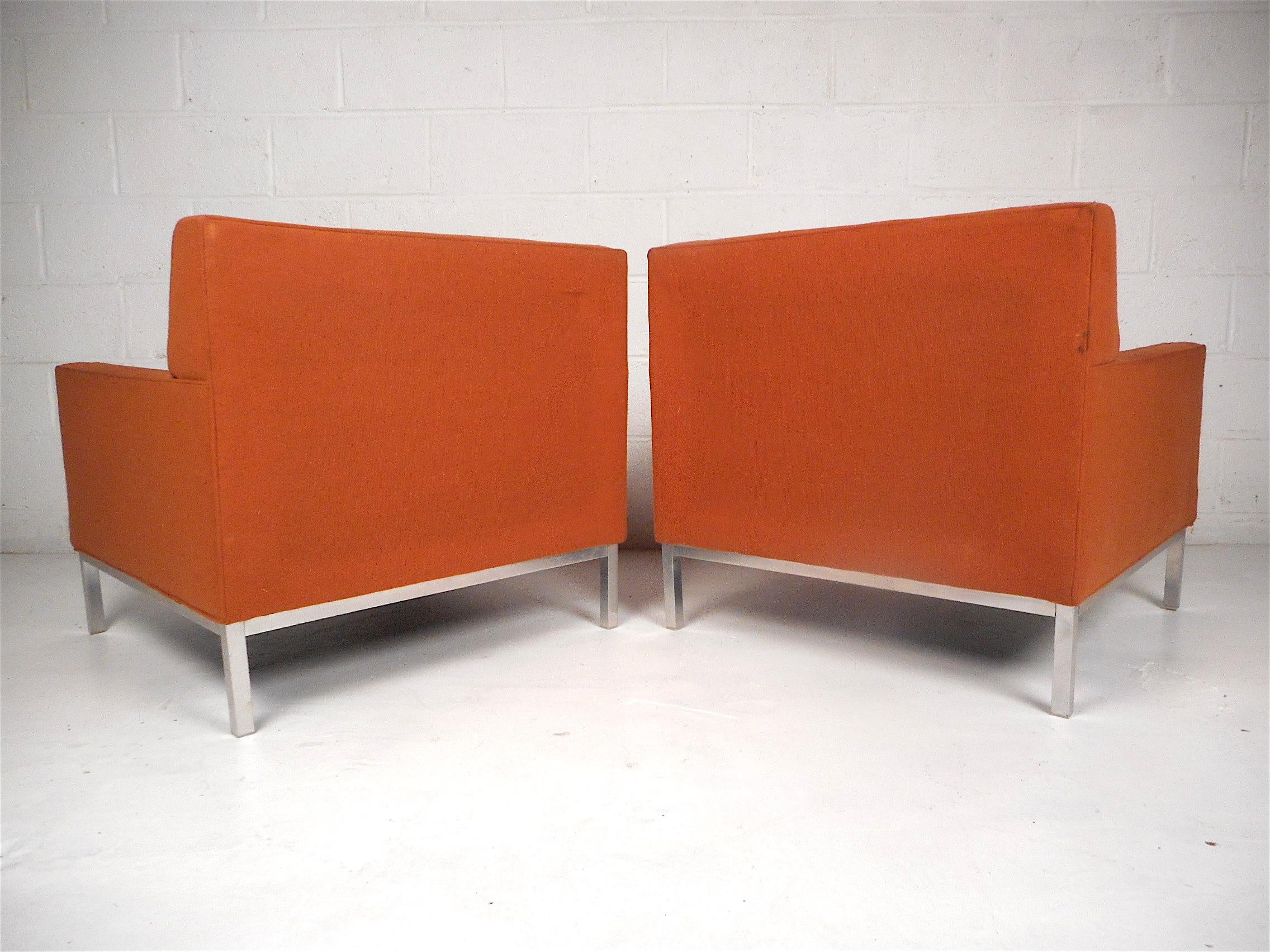 Mid-Century Modern Midcentury Lounge Chairs after Knoll, a Pair