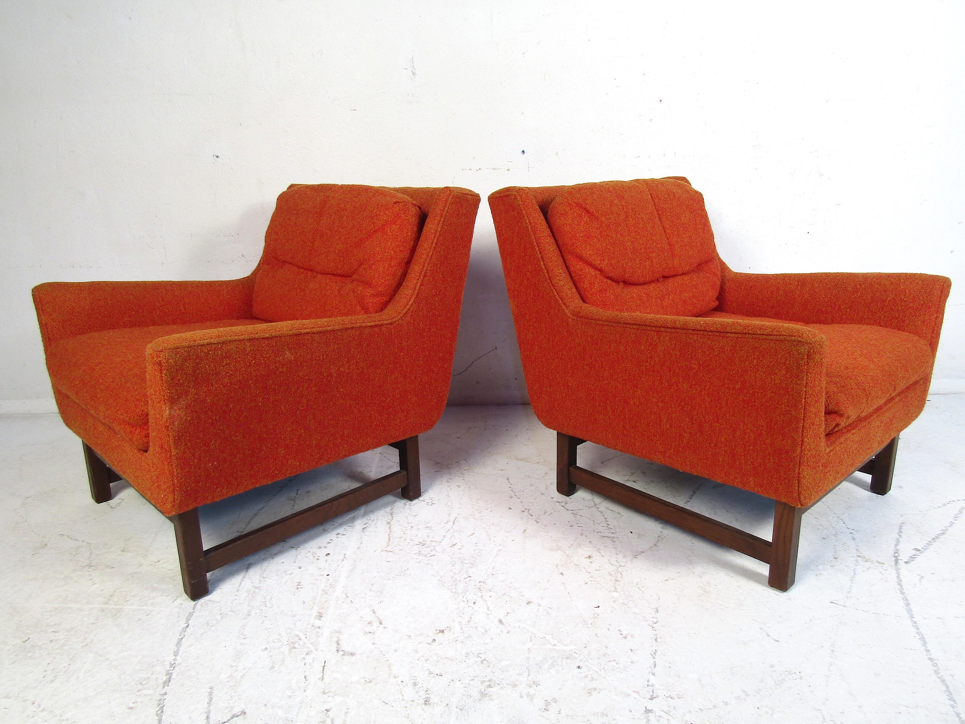 Danish Midcentury Lounge Chairs by Selig, a Pair For Sale