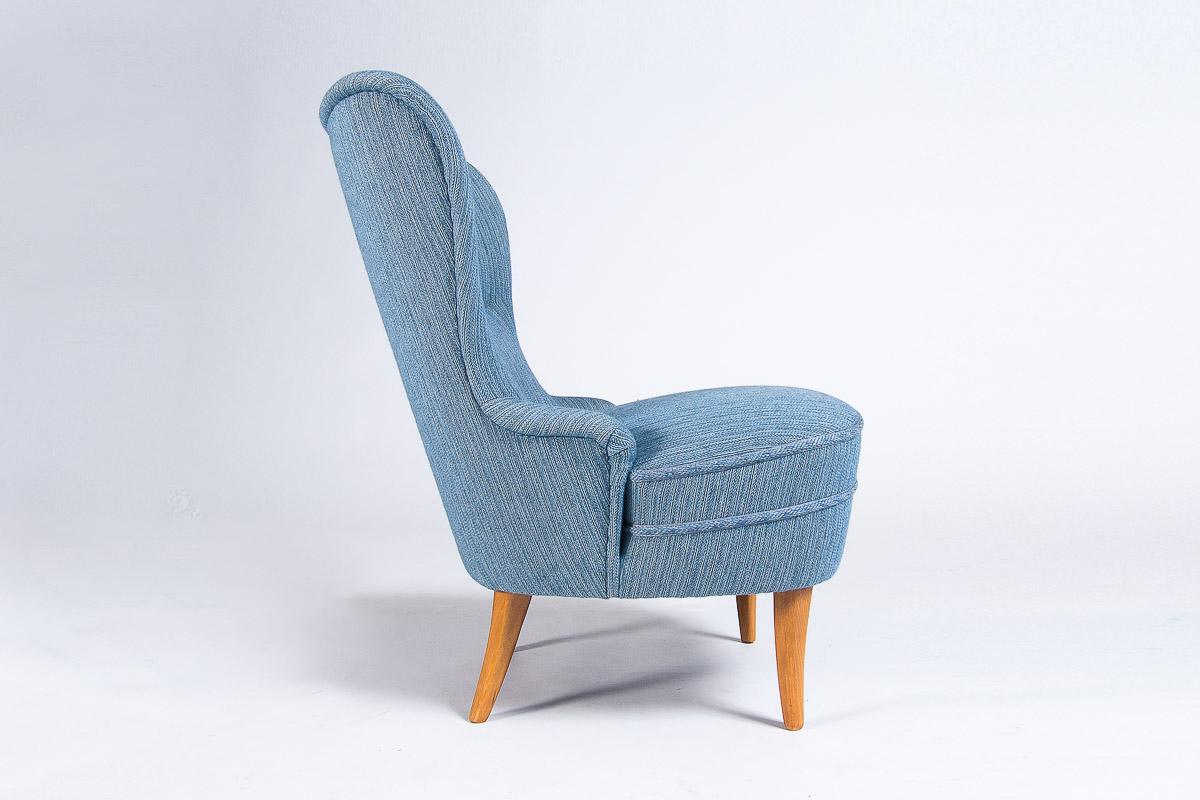 Mid Century Lounge Chairs in Blue Wool & Oak, Swedish Design 1950’s In Good Condition In London, GB