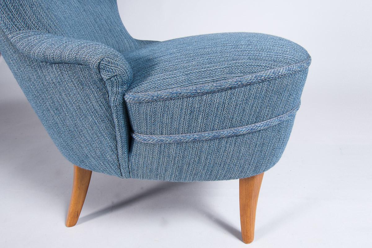 Mid Century Lounge Chairs in Blue Wool & Oak, Swedish Design 1950’s 1