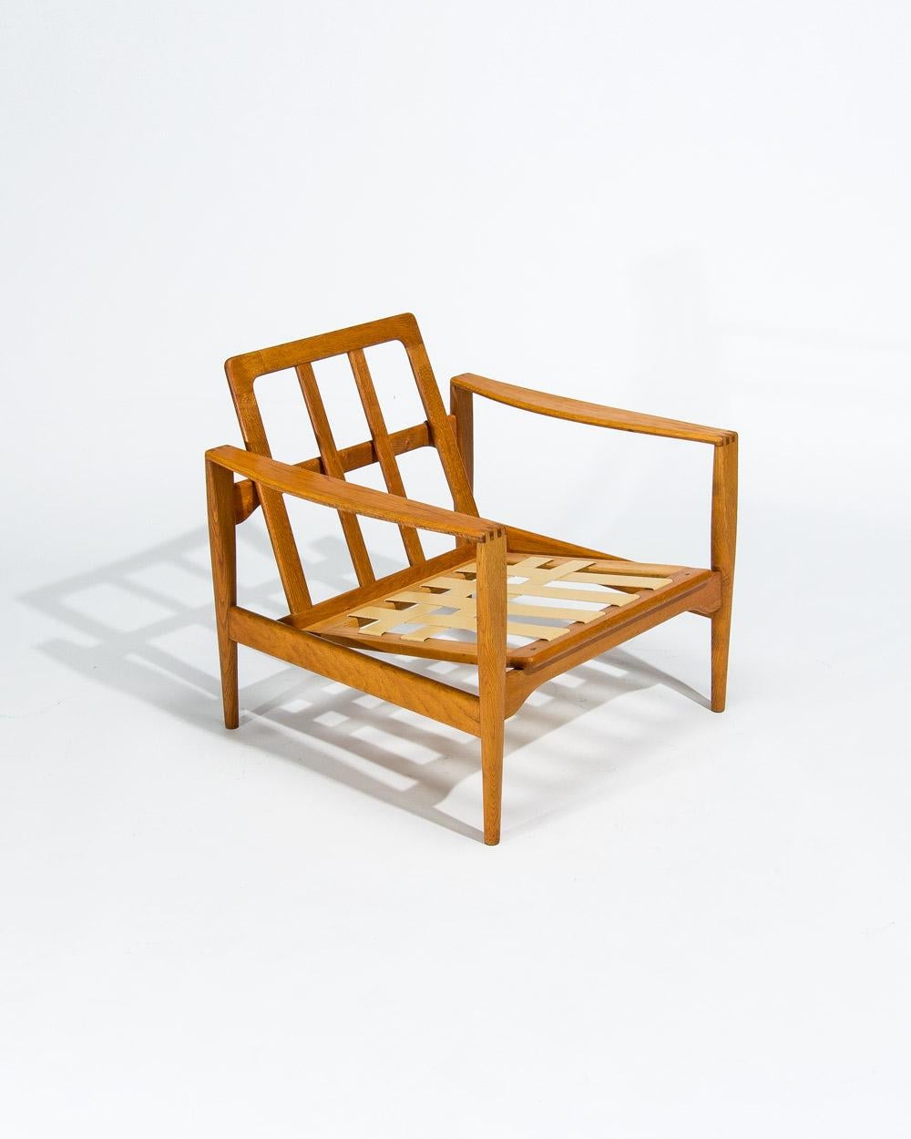 Mid Century Lounge Chairs in Oak by Niels Koefoed, Danish Design 1950’s For Sale 6