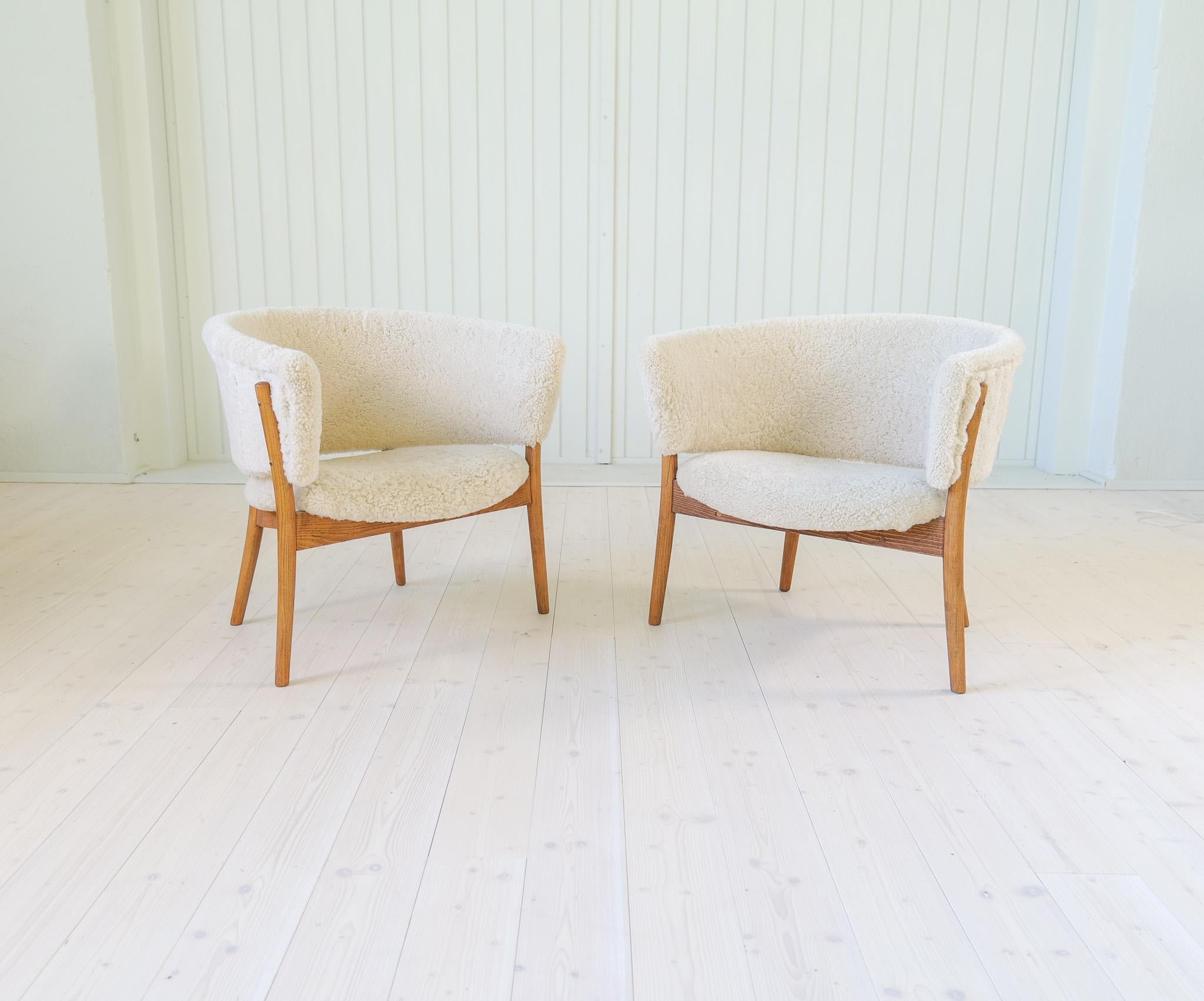 Mid-Century Lounge Chairs in Sheepskin/Shearling and Stained Wood, Sweden, 1962 For Sale 4