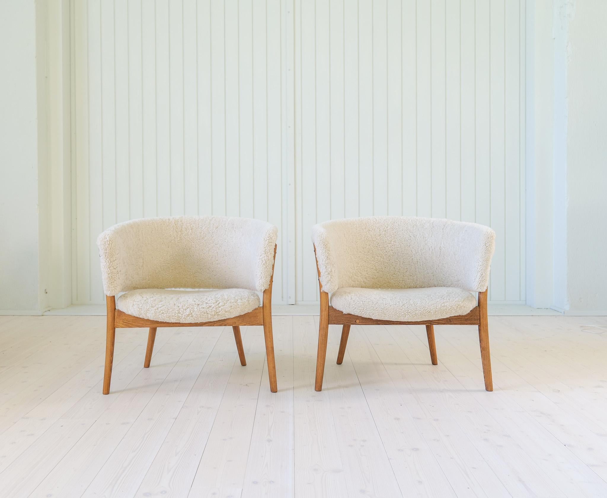 Mid-Century Lounge Chairs in Sheepskin/Shearling and Stained Wood, Sweden, 1962 For Sale 6