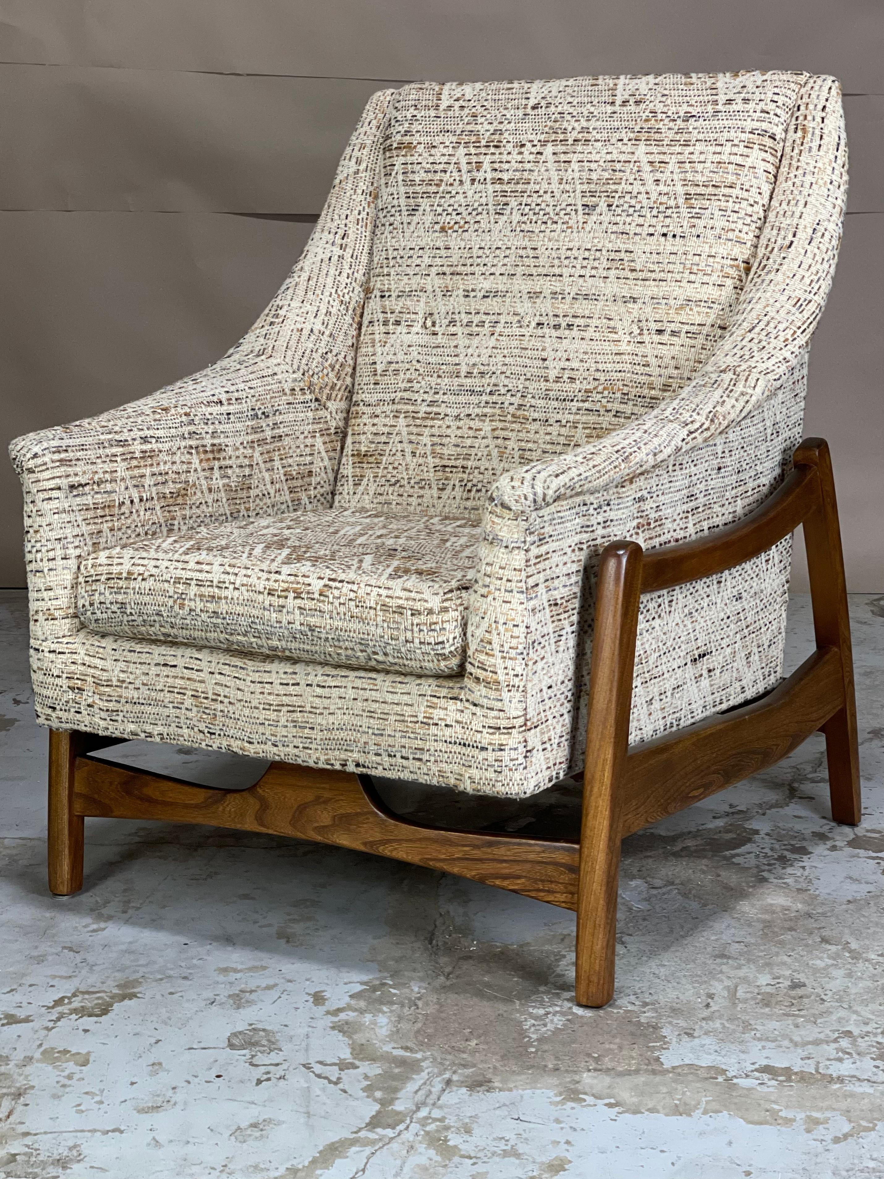 Fabric Mid Century Lounge Rocking Chair with Exoskeleton Legs by Paoli Signed, 1968