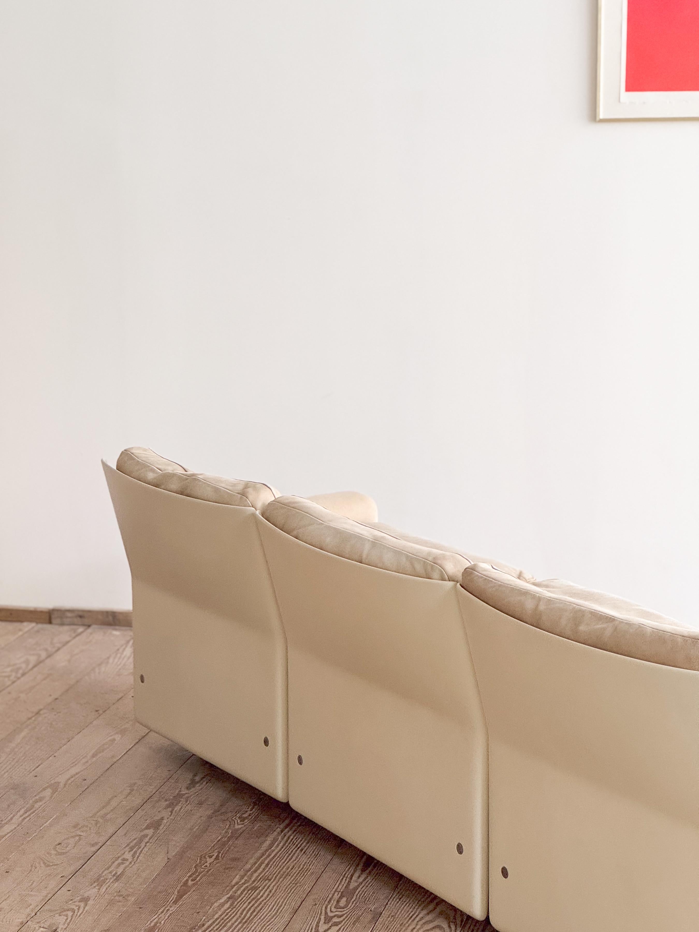 Mid-Century Lounge Sofa or Couch by Dieter Rams for Vitsoe, German Design, 1960s For Sale 3