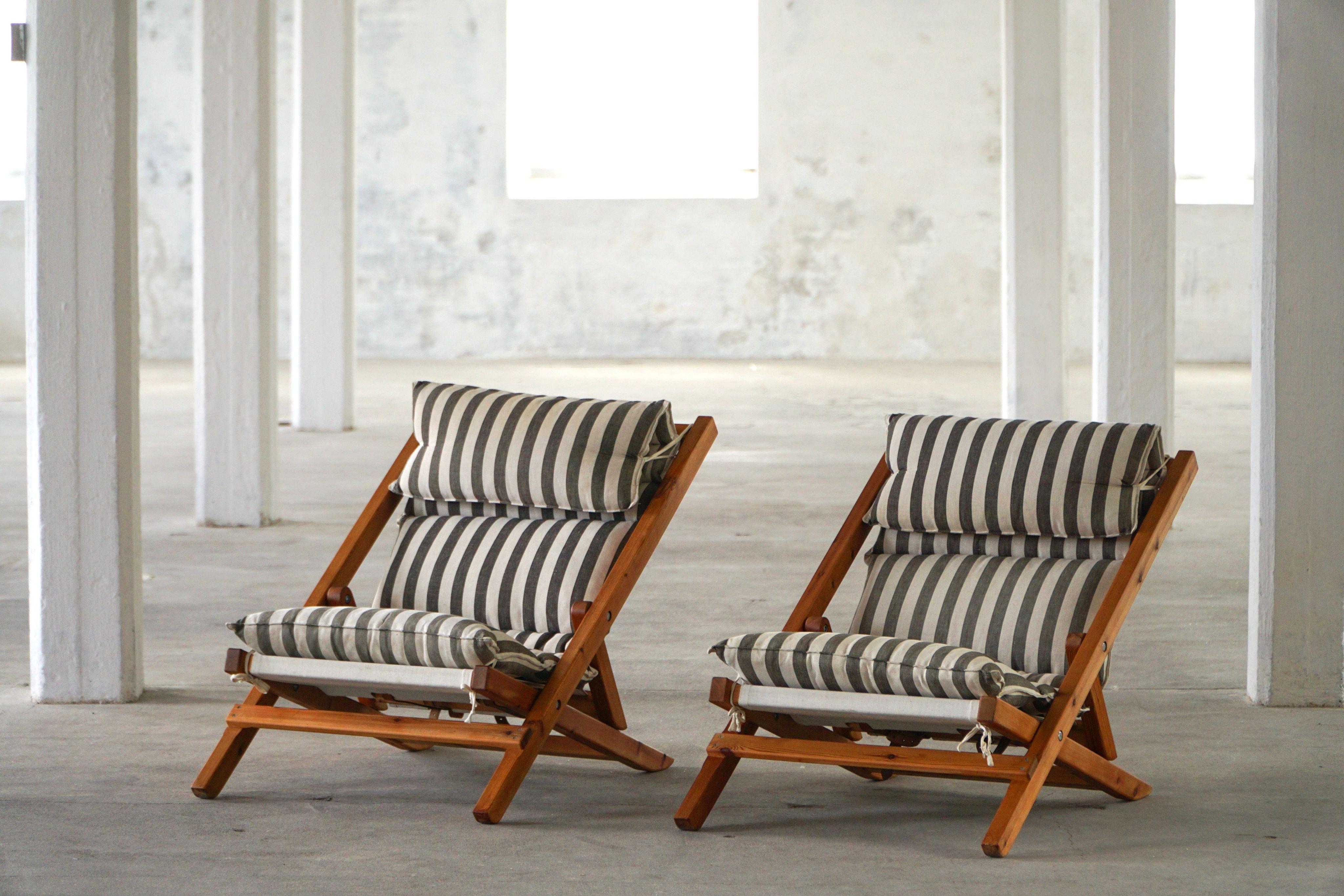 Mid Century Lounge/Sun Chairs in Pine and Striped Cotton Canvas, Denmark, 1970s For Sale 7