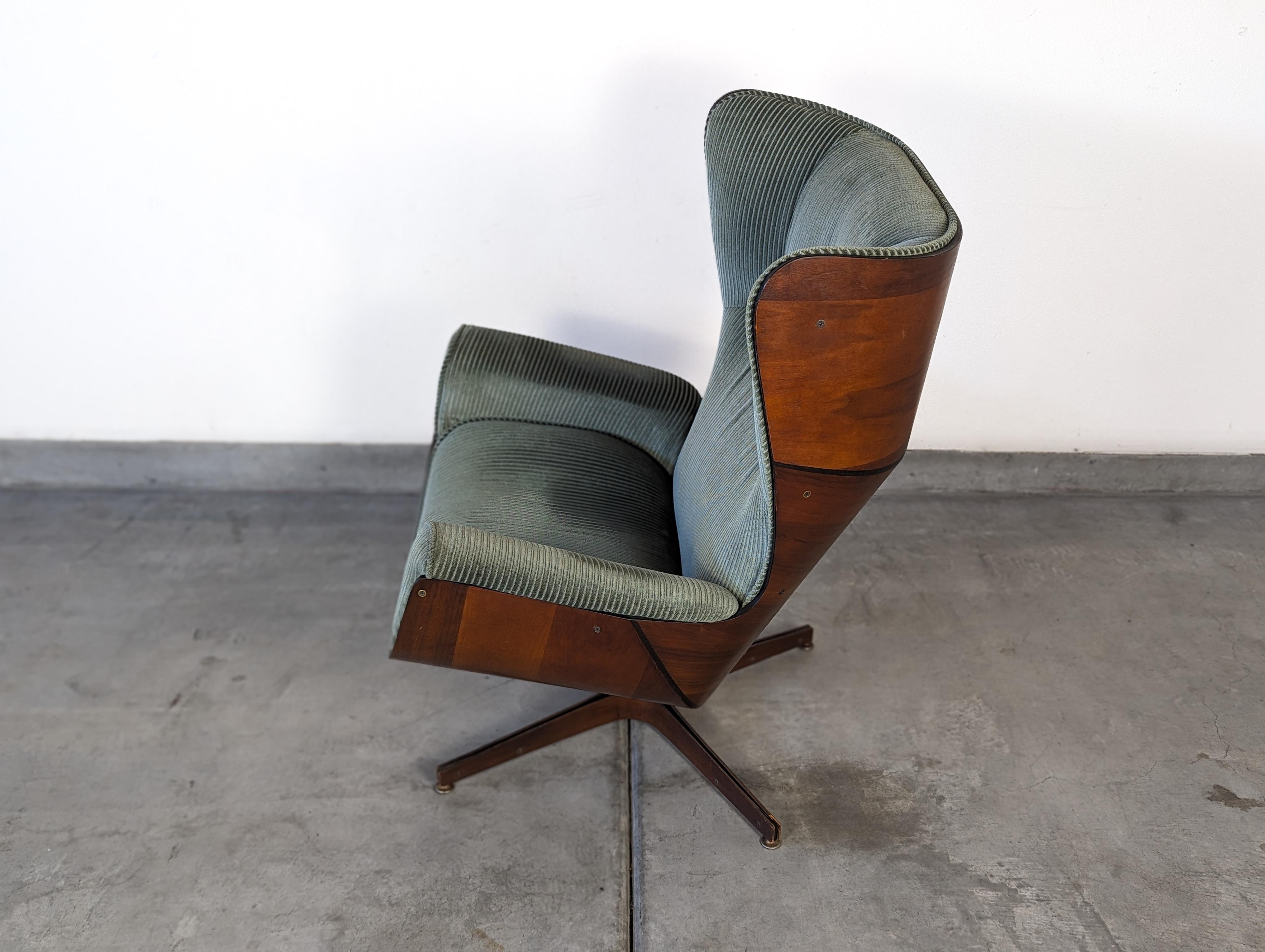 Mid Century Lounge Wingback Mr Chair by George Mulhauser for Plycraft, c1960s 3