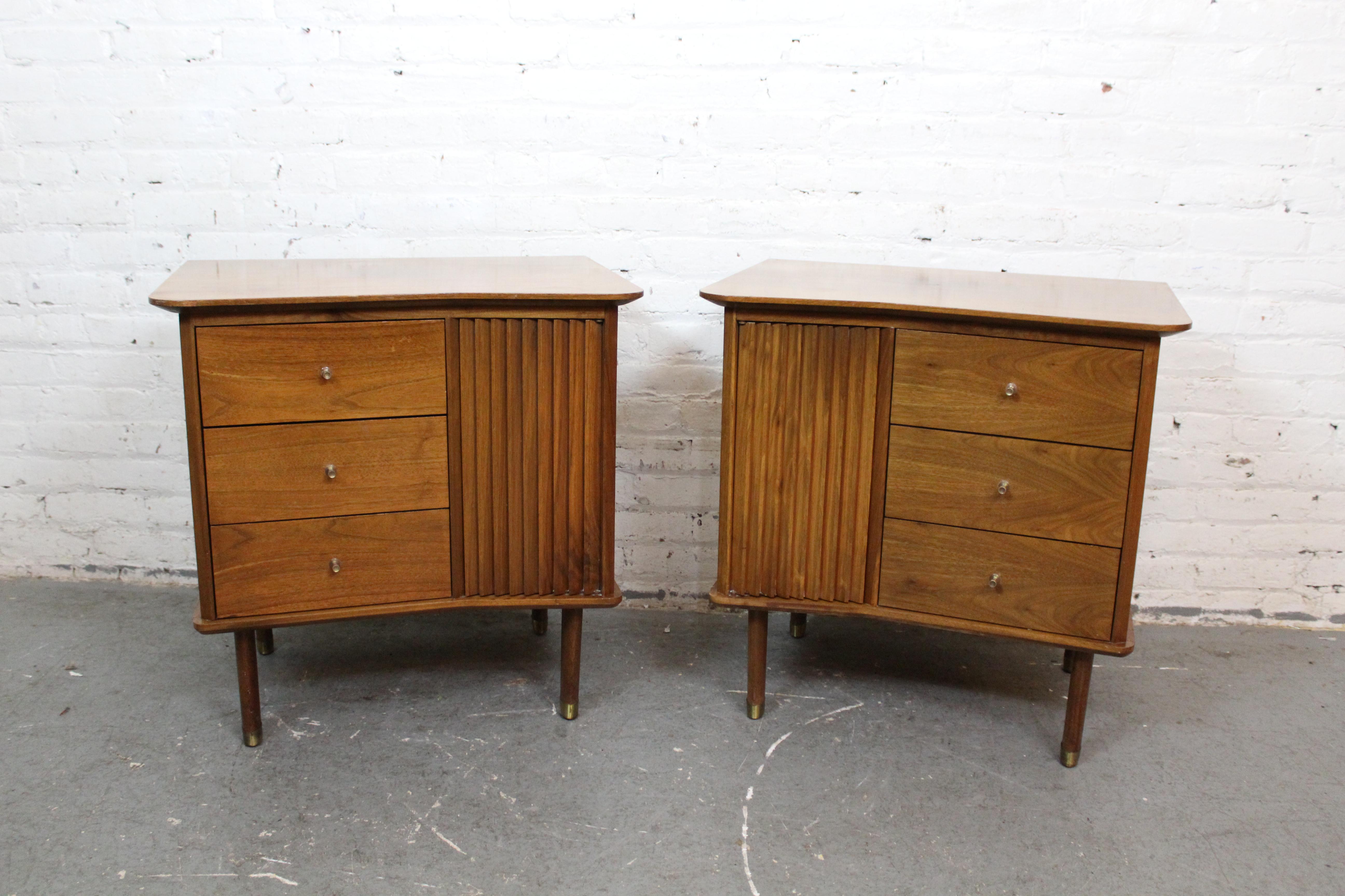 Mid-Century Louvered Walnut Nightstands by United Furniture 12