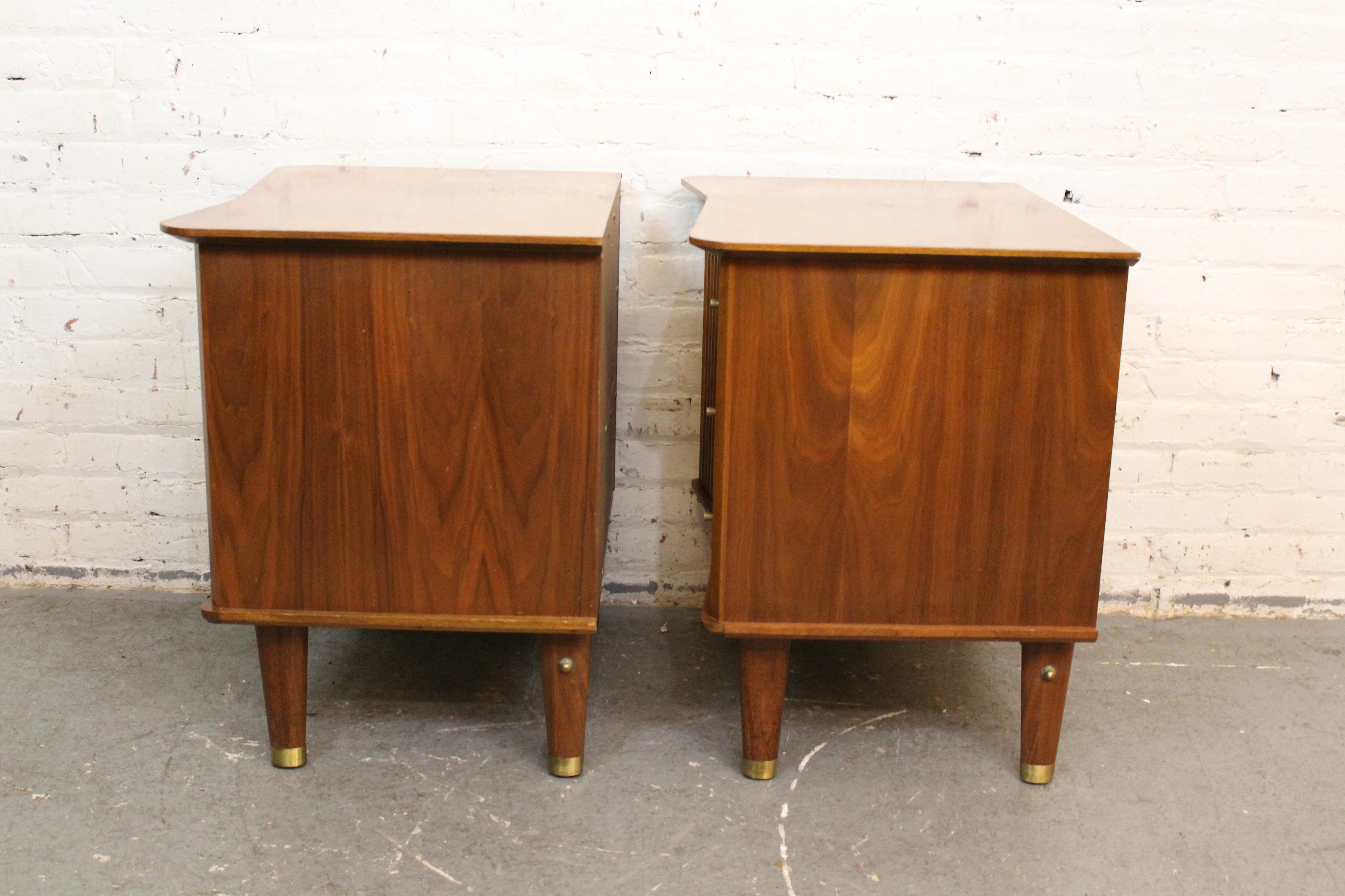 Carved Mid-Century Louvered Walnut Nightstands by United Furniture