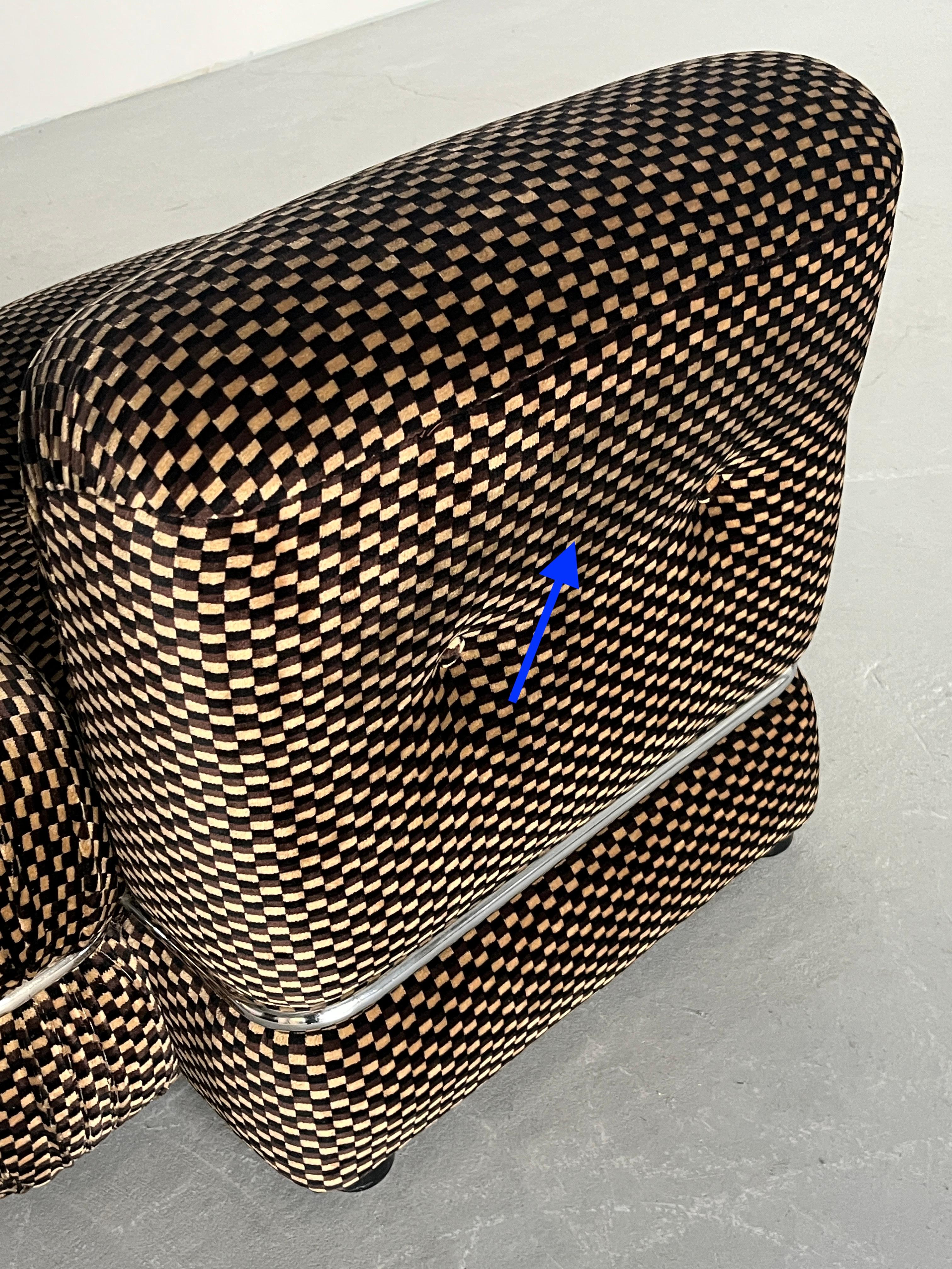 Causeuse du milieu du siècle en tissu à carreaux et acier chromé, Italie des années 1970 en vente 4